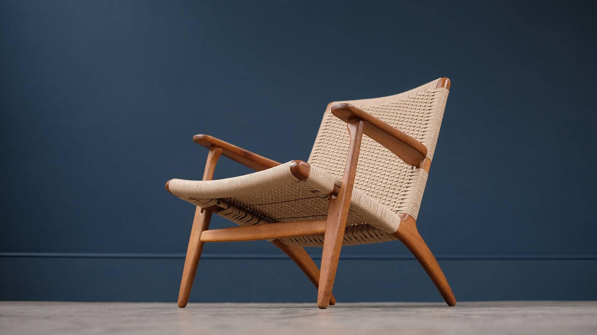 Hans Wegner CH25 Chair 2