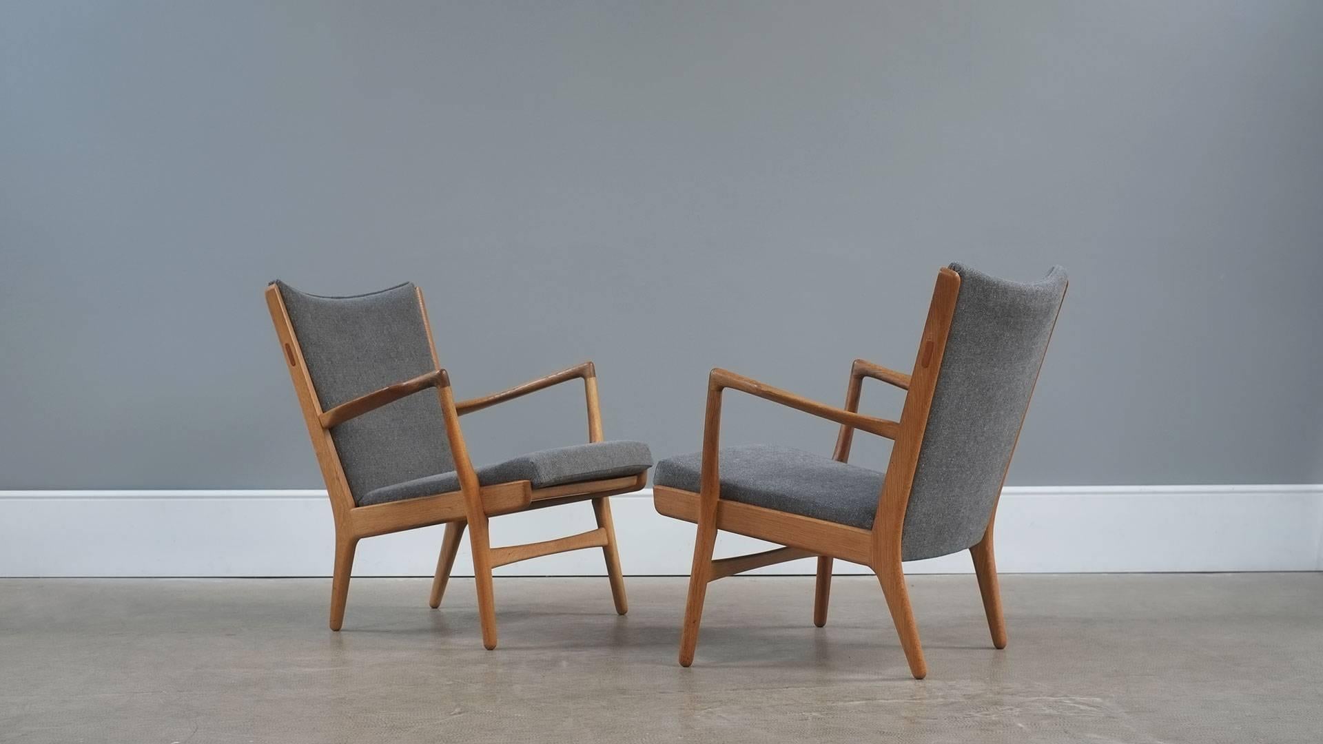 Scandinavian Modern Hans Wegner AP16 Chairs