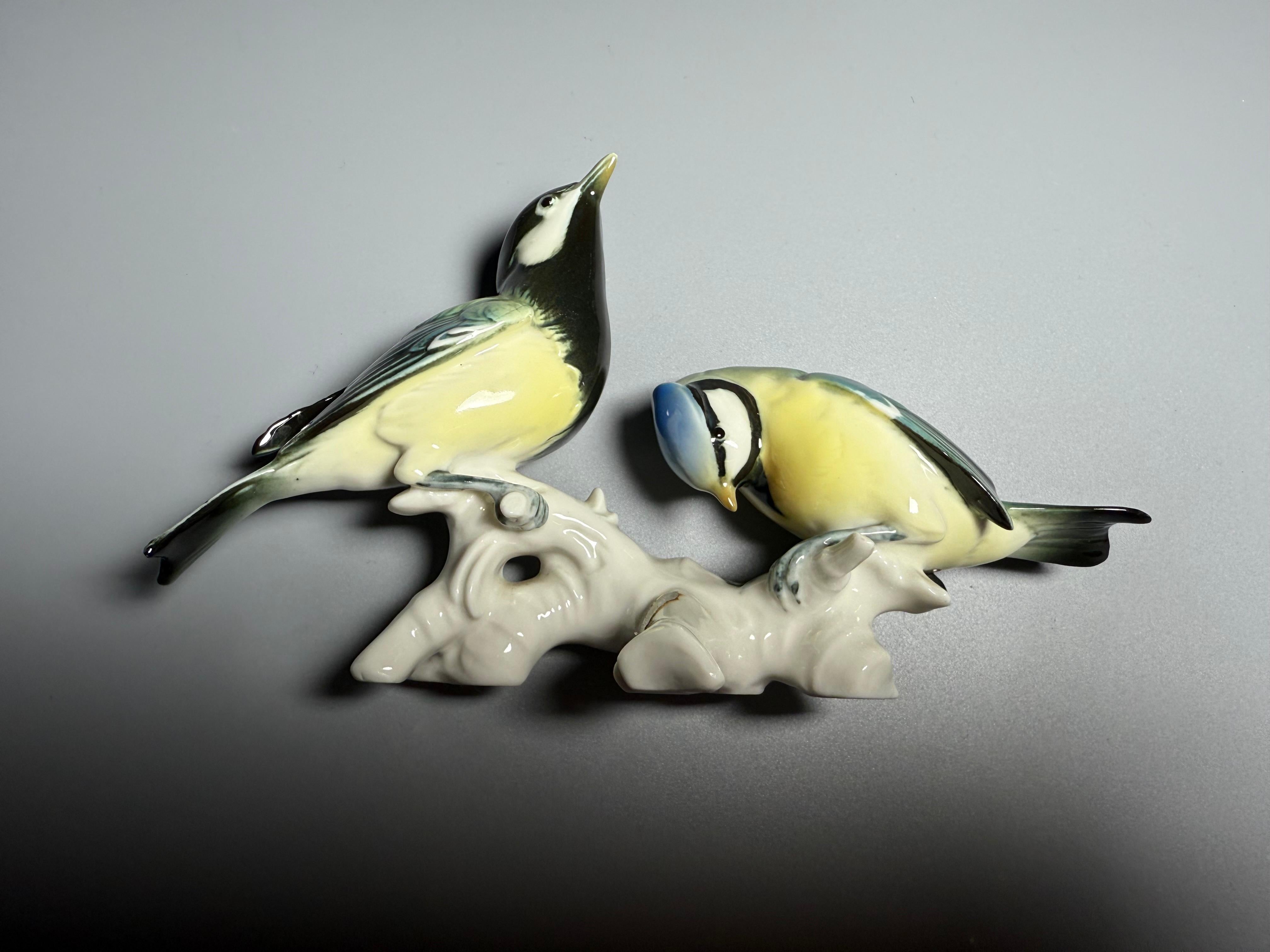 Figura di porcellana Uccelli Karl Ens Cinciallegra Blu in vendita 3