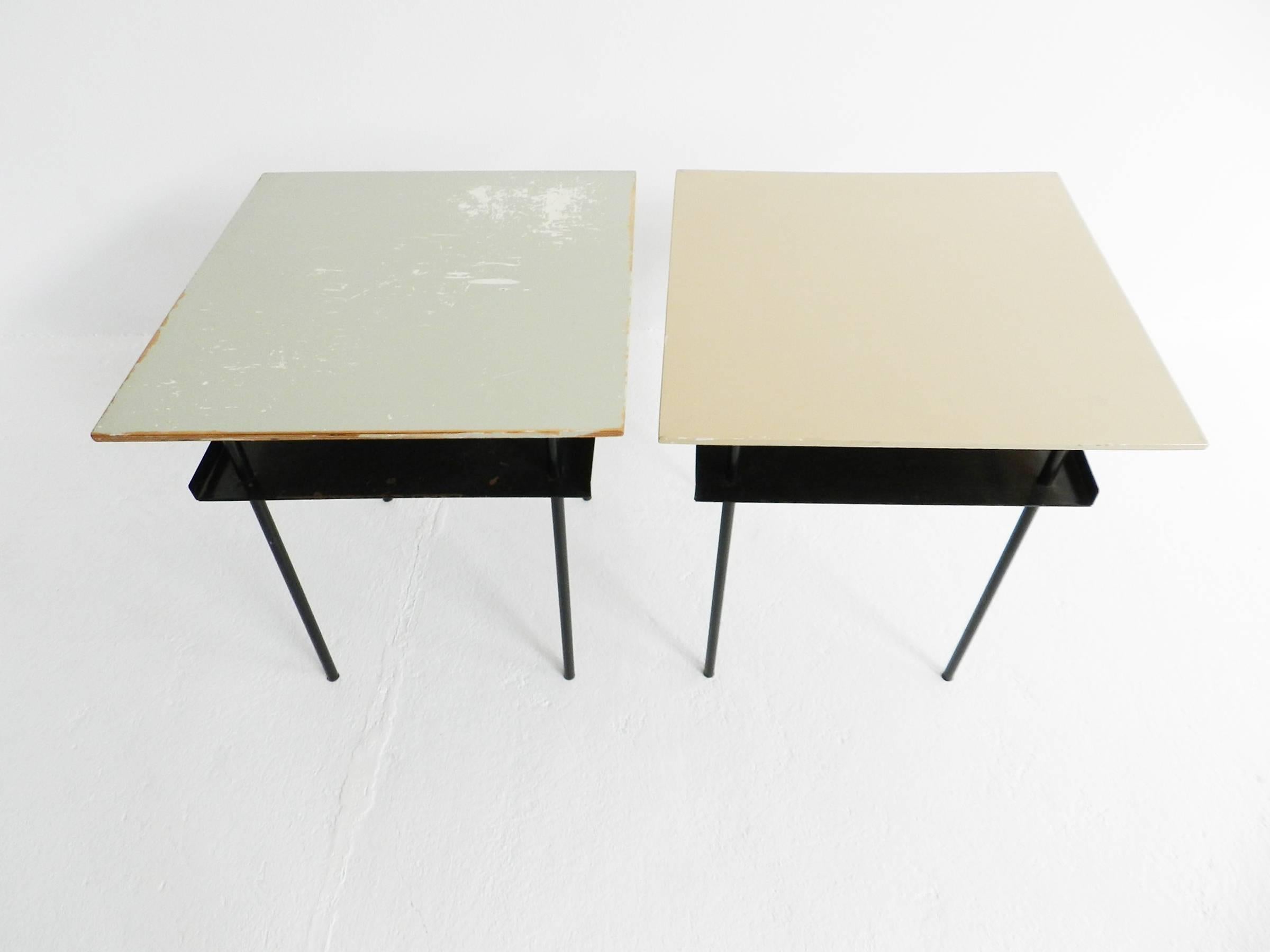 Pair of Auping Side Tables by Wim Rietveld In Good Condition For Sale In Morbio Inferiore, CH