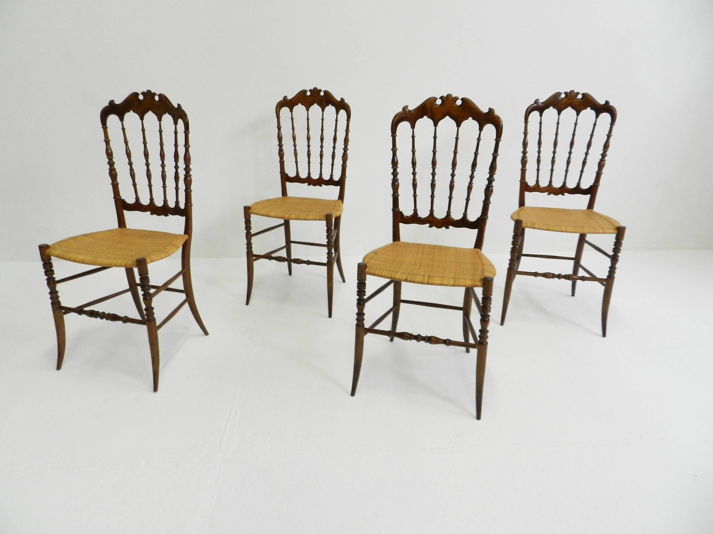 Italian Six Elegant Chairs Model Chiavarina