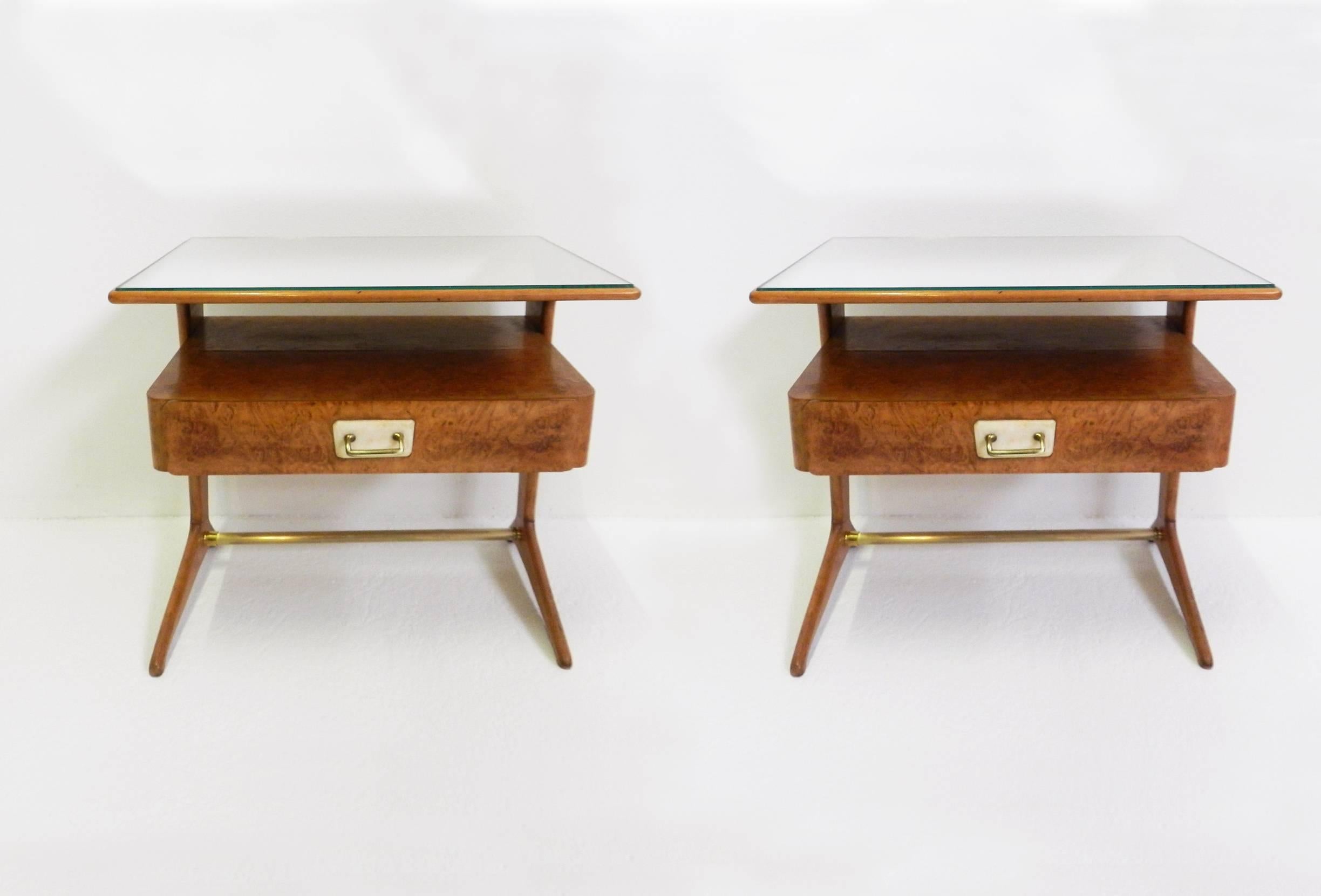 Pair of Italian bedside tables in the style of Icor Parisi. Structure in briar-wood with also the back part nicely done. Top in mirror glass and details in brass and marble.