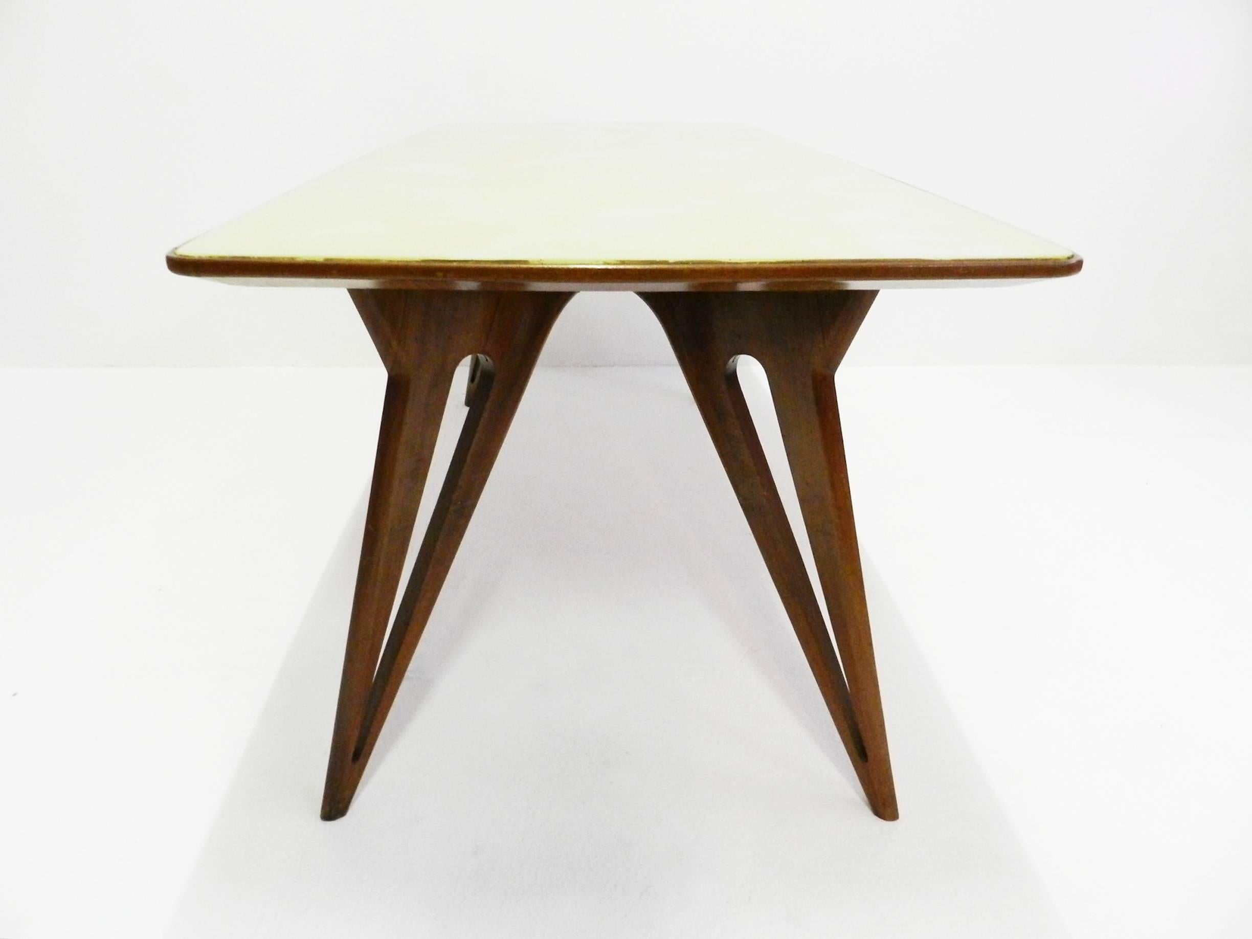 Stunning Italian Dining Table Ico Parisi Style In Excellent Condition For Sale In Morbio Inferiore, CH