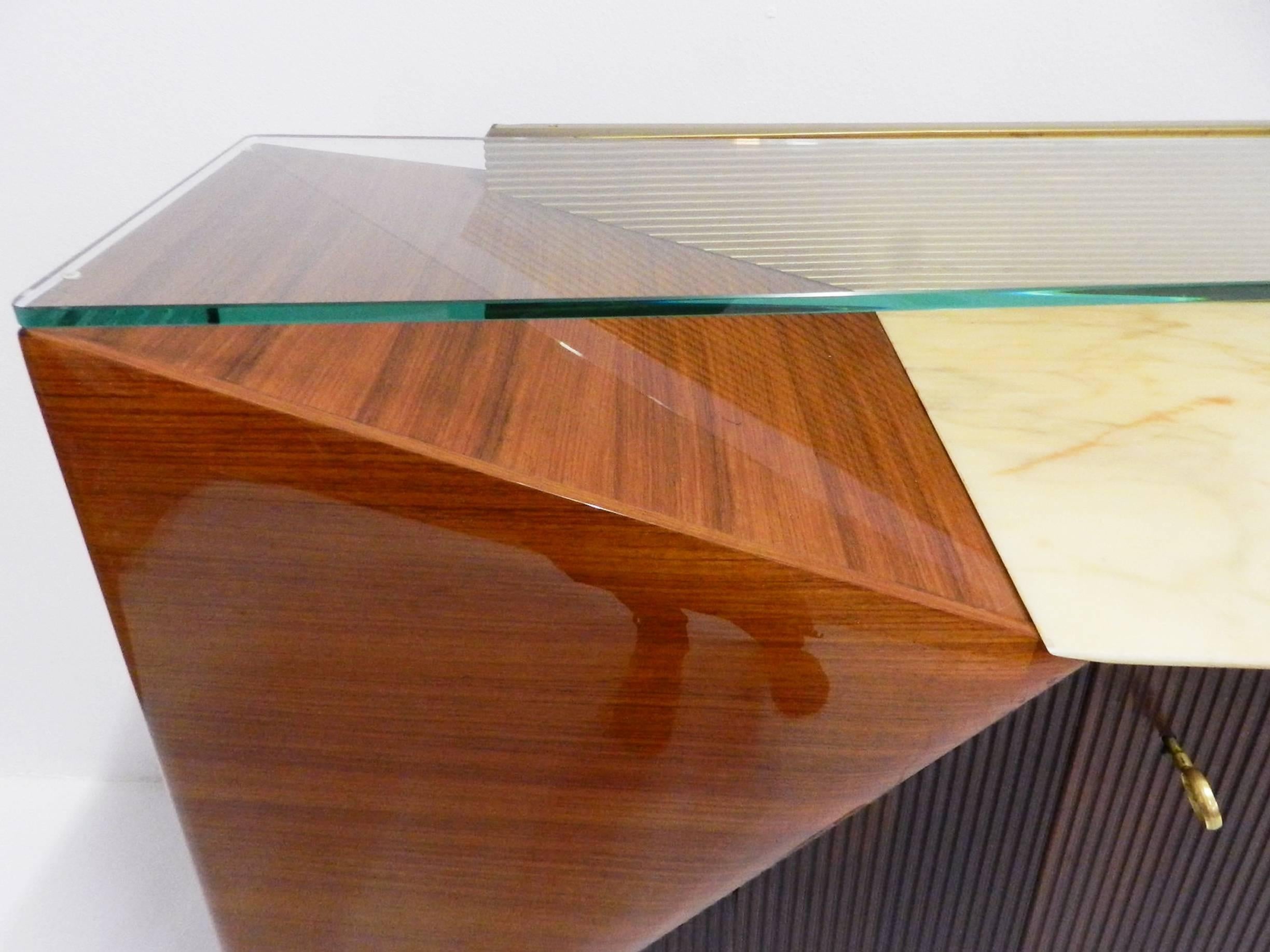 Very Important Sideboard by Osvaldo Borsani, 1950 Atelier Borsani In Excellent Condition In Morbio Inferiore, CH