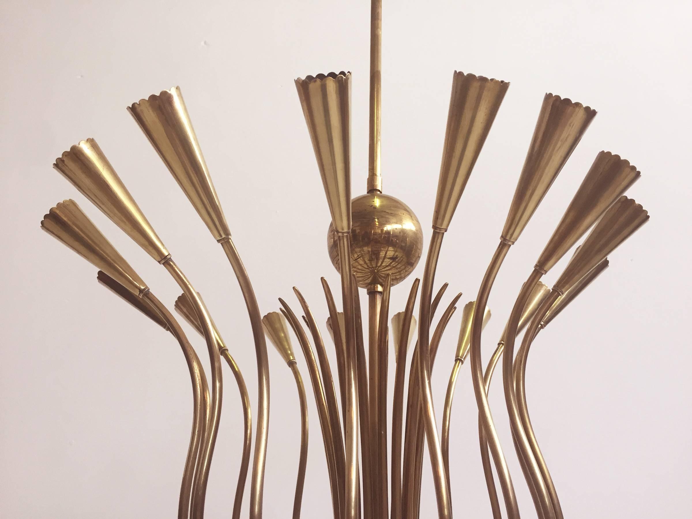Italian Attributed to Stilnovo Elegant Brass Chandelier, Italy, 1950