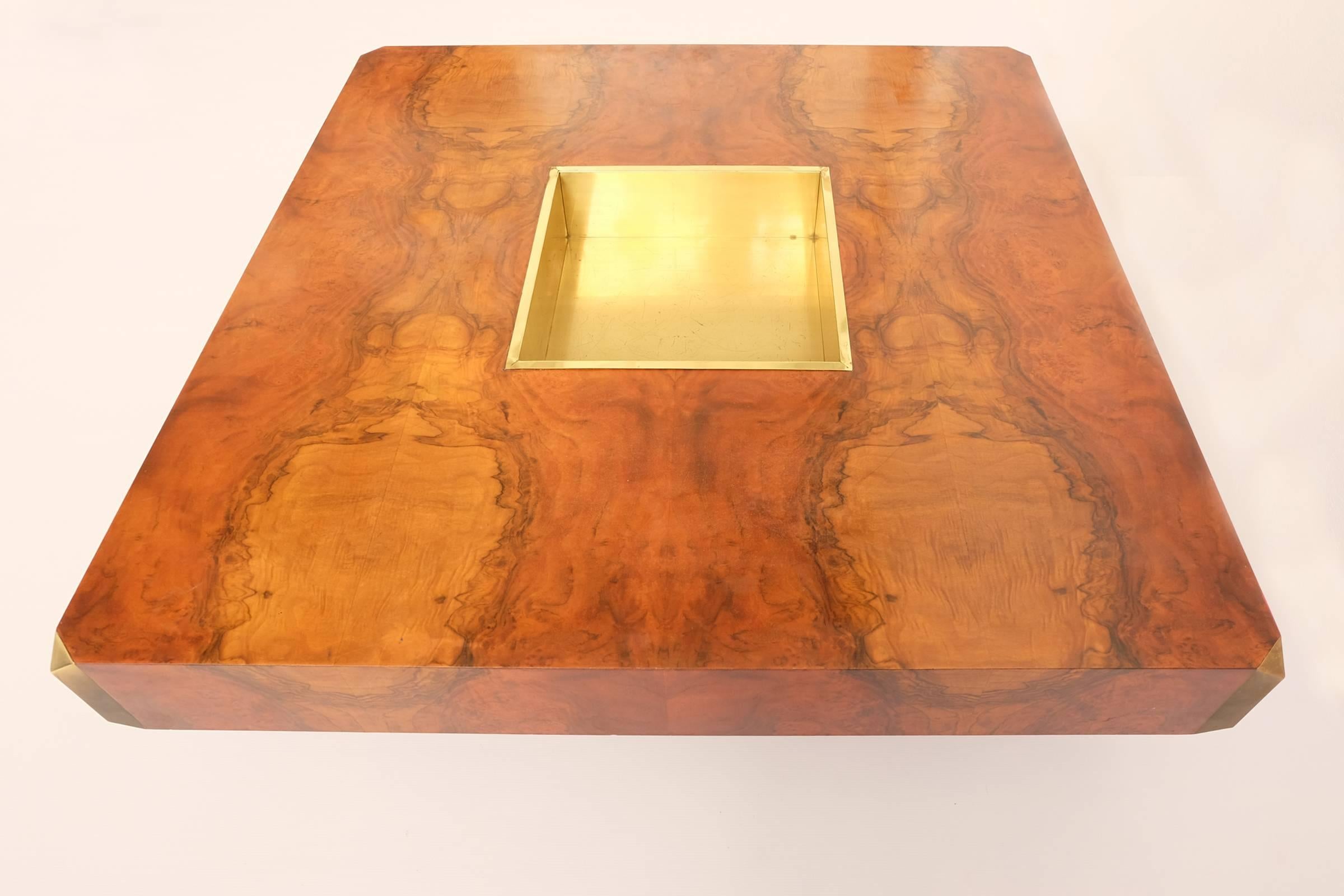 Willy Rizzo, Alveo Bar Coffee Table, in Stunning Burl Wood and Brass In Good Condition In Morbio Inferiore, CH