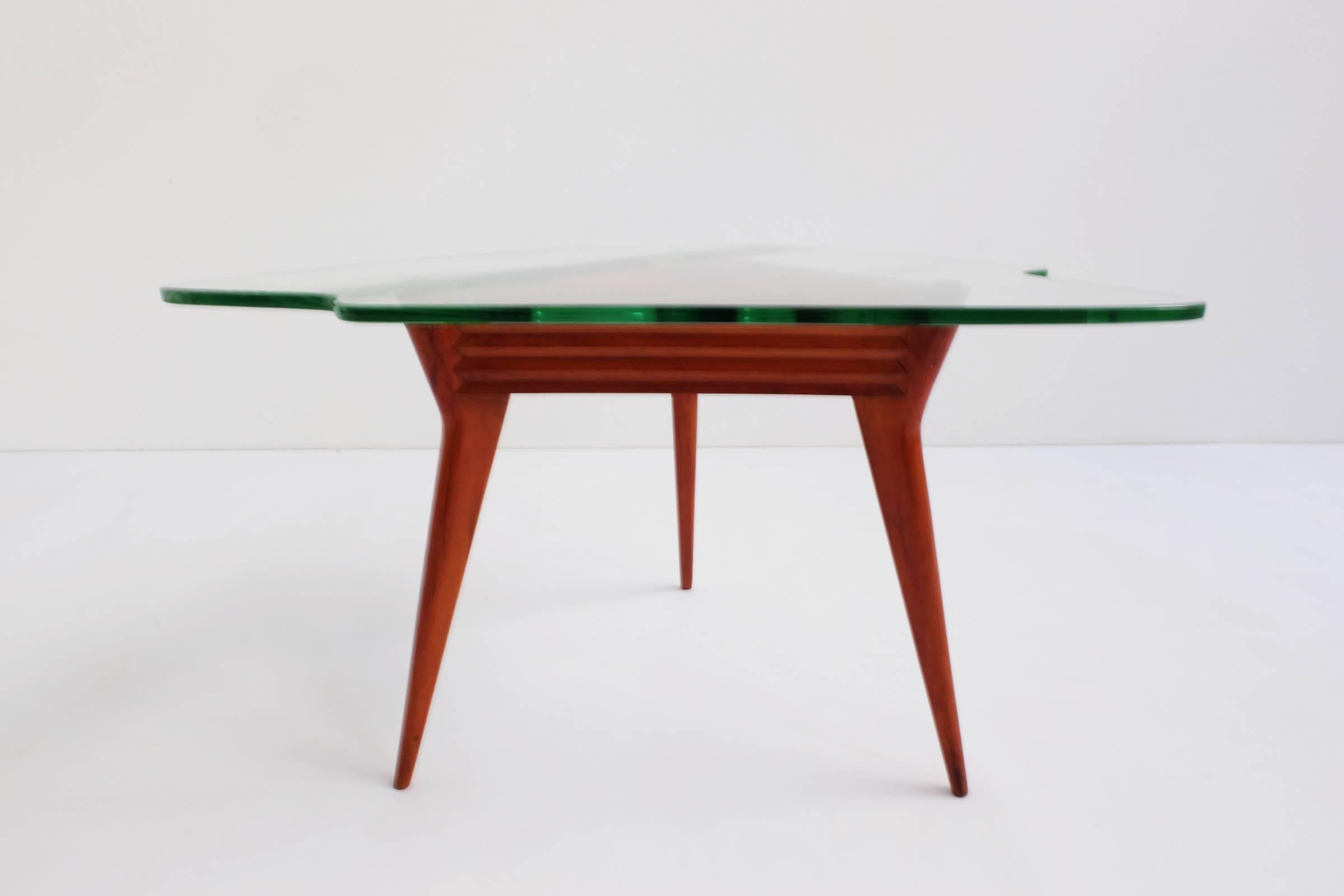 Mid-Century Modern Sculptural Coffee Table Ico Parisi Style, Italy, circa 1950 For Sale