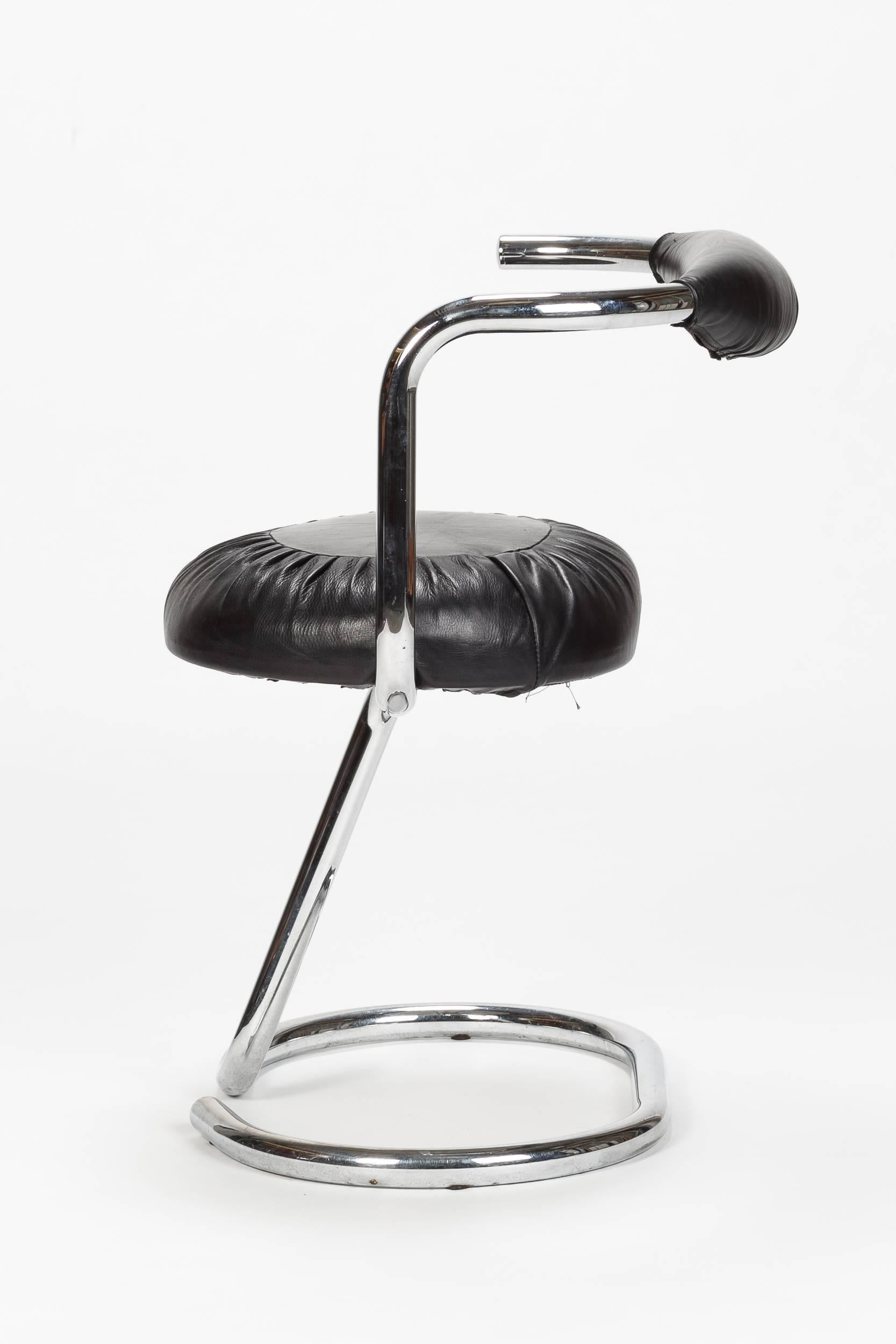 Pair of Giotto Stoppino Cobra Chairs, 1970s For Sale 1