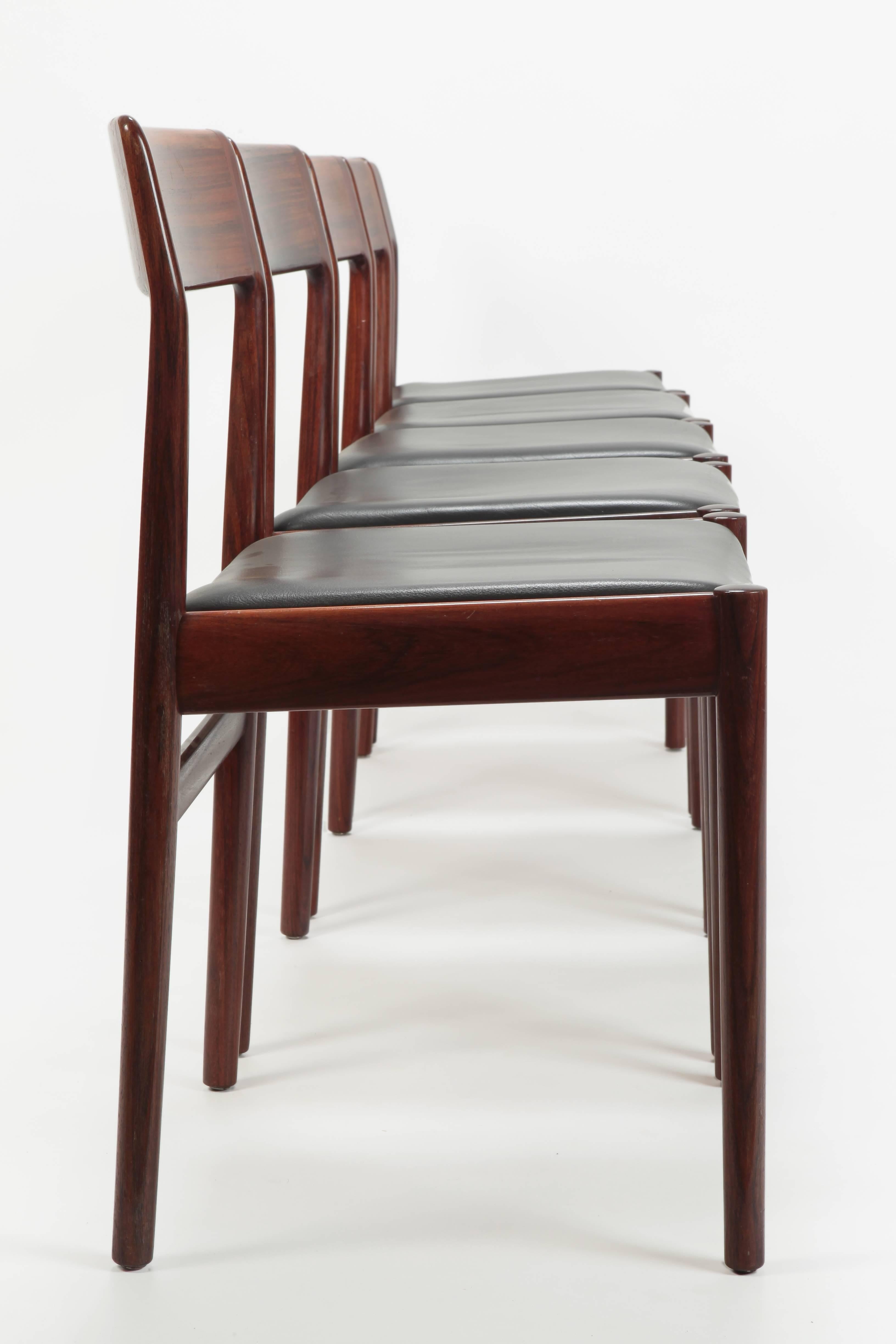 5 Johannes Norgaard Rosewood Chairs, 1960s In Good Condition In Basel, CH