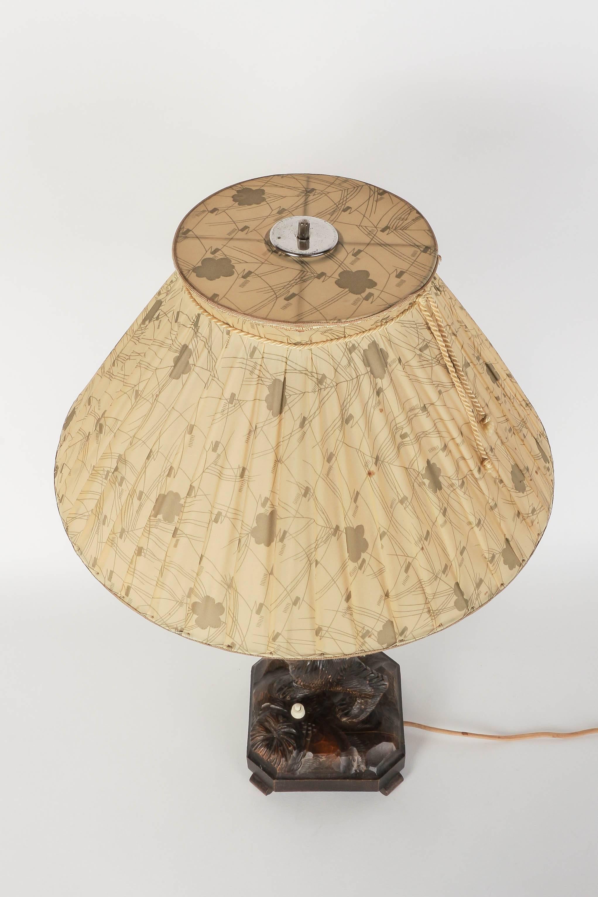 German Black Forest Hand-Carved Bear Table Lamp, 1940s In Excellent Condition In Basel, CH