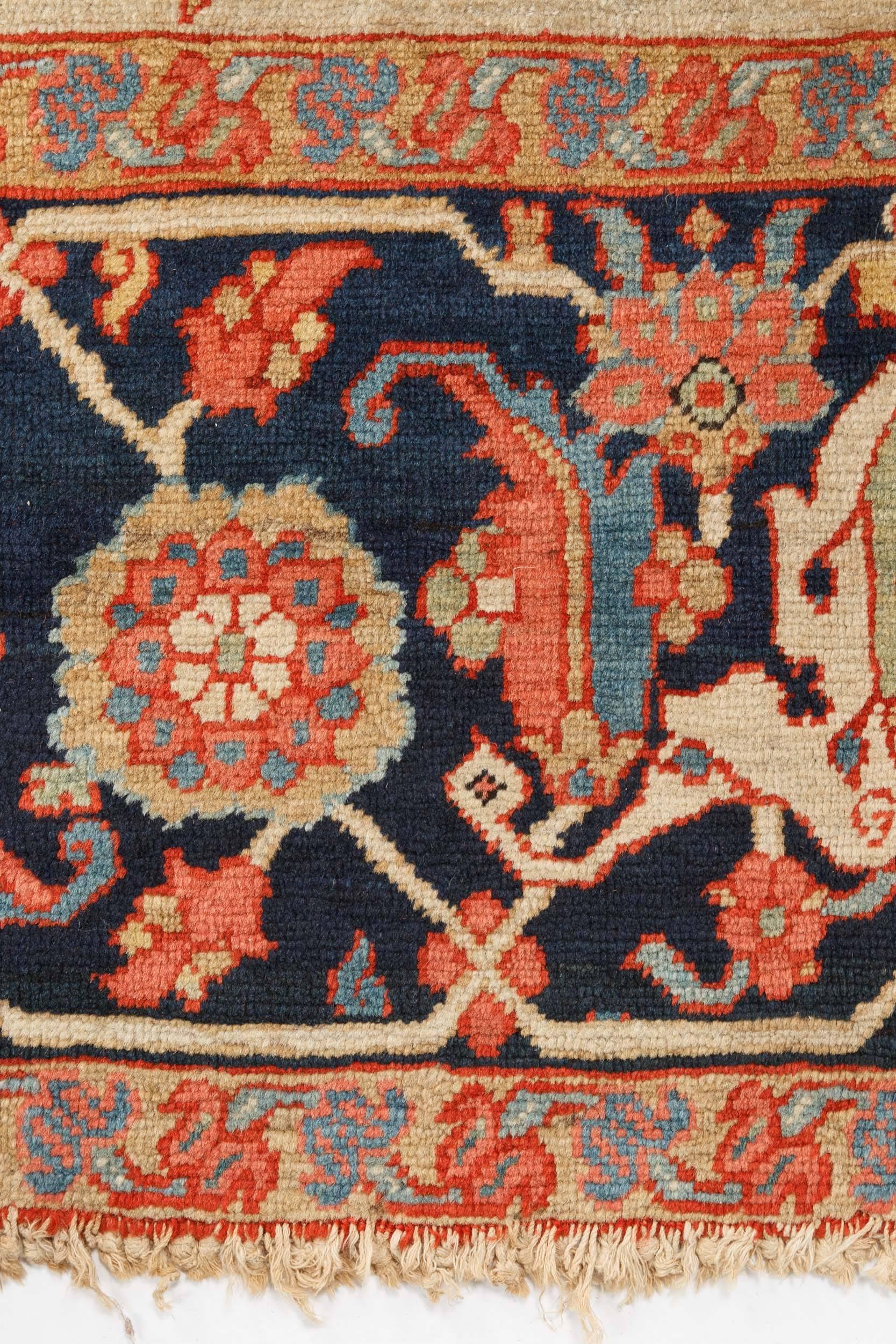Richly Colored Antique Persian Heriz Serapi Carpet 1