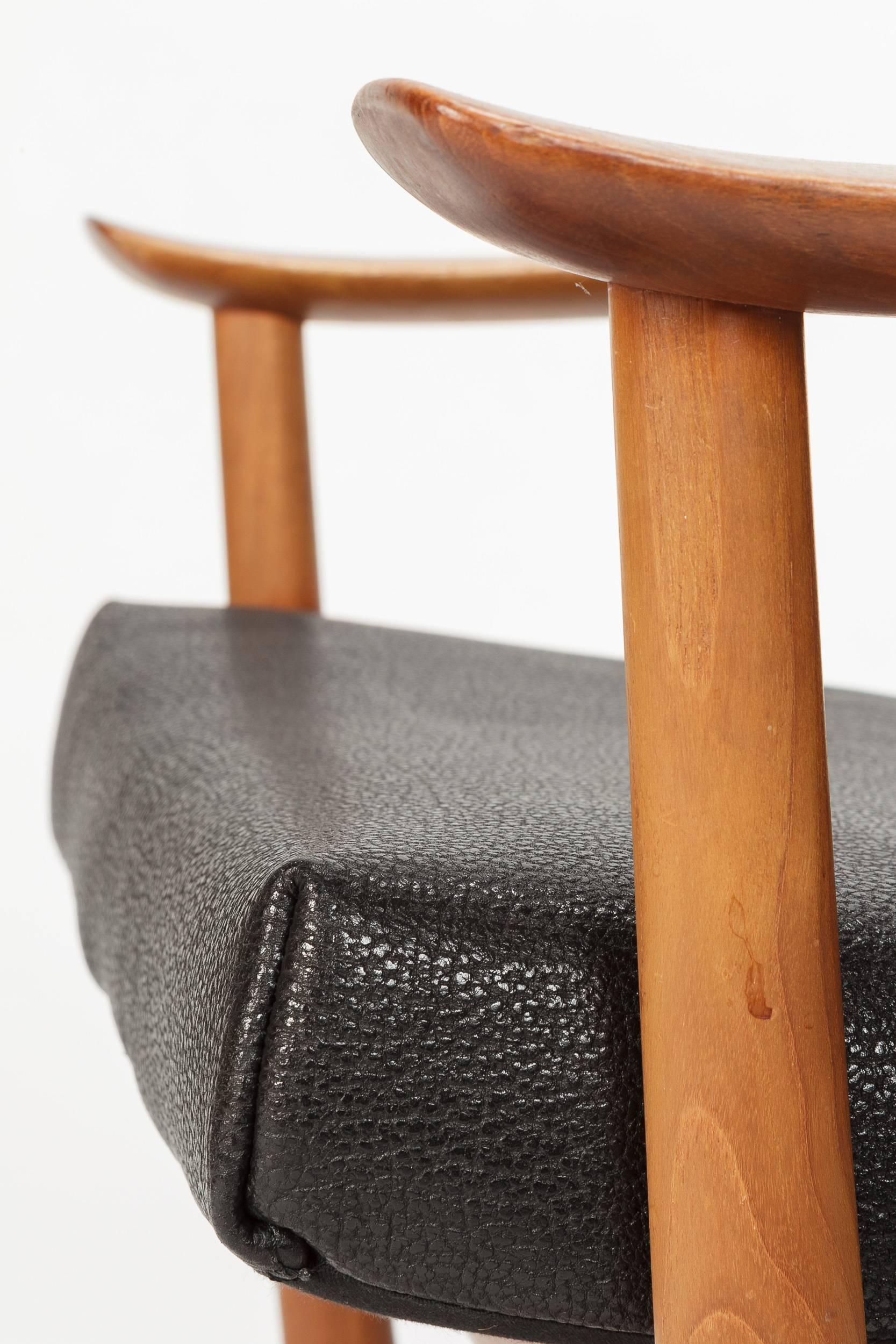 Peter Hvidt & Orla Mølgaard Nielsen Lounge Chairs Horse Leather and Teak 1