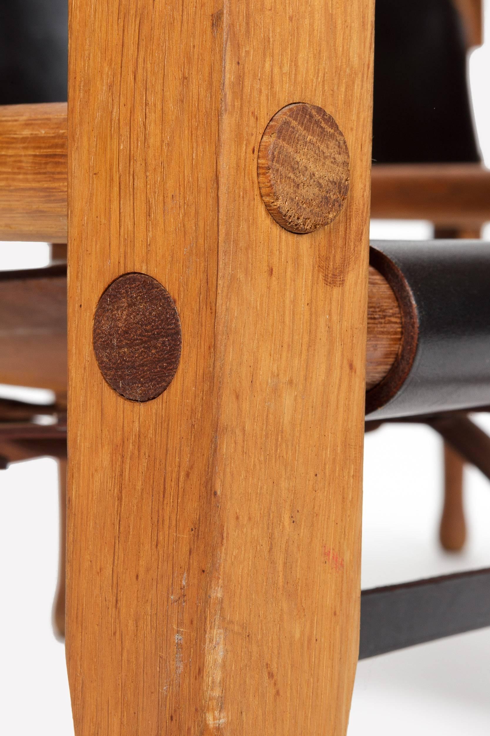Pair of Swiss Wilhelm Kienzle Leather and Oak Safari Chairs, 1950s 4