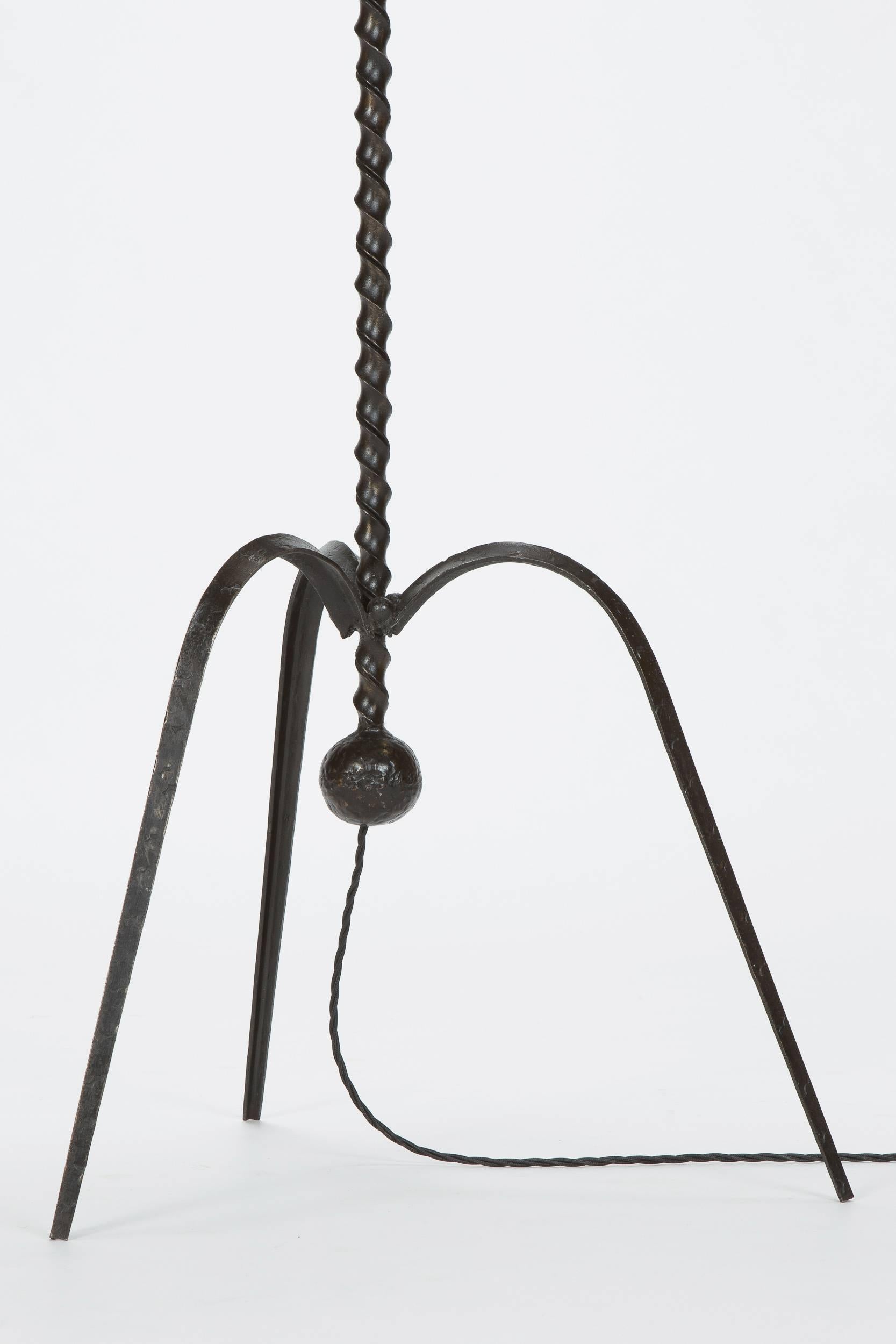 French Floor Lamp Wrought Iron 'Fer Forgé' Silk Lampshade, 1940s In Excellent Condition In Basel, CH