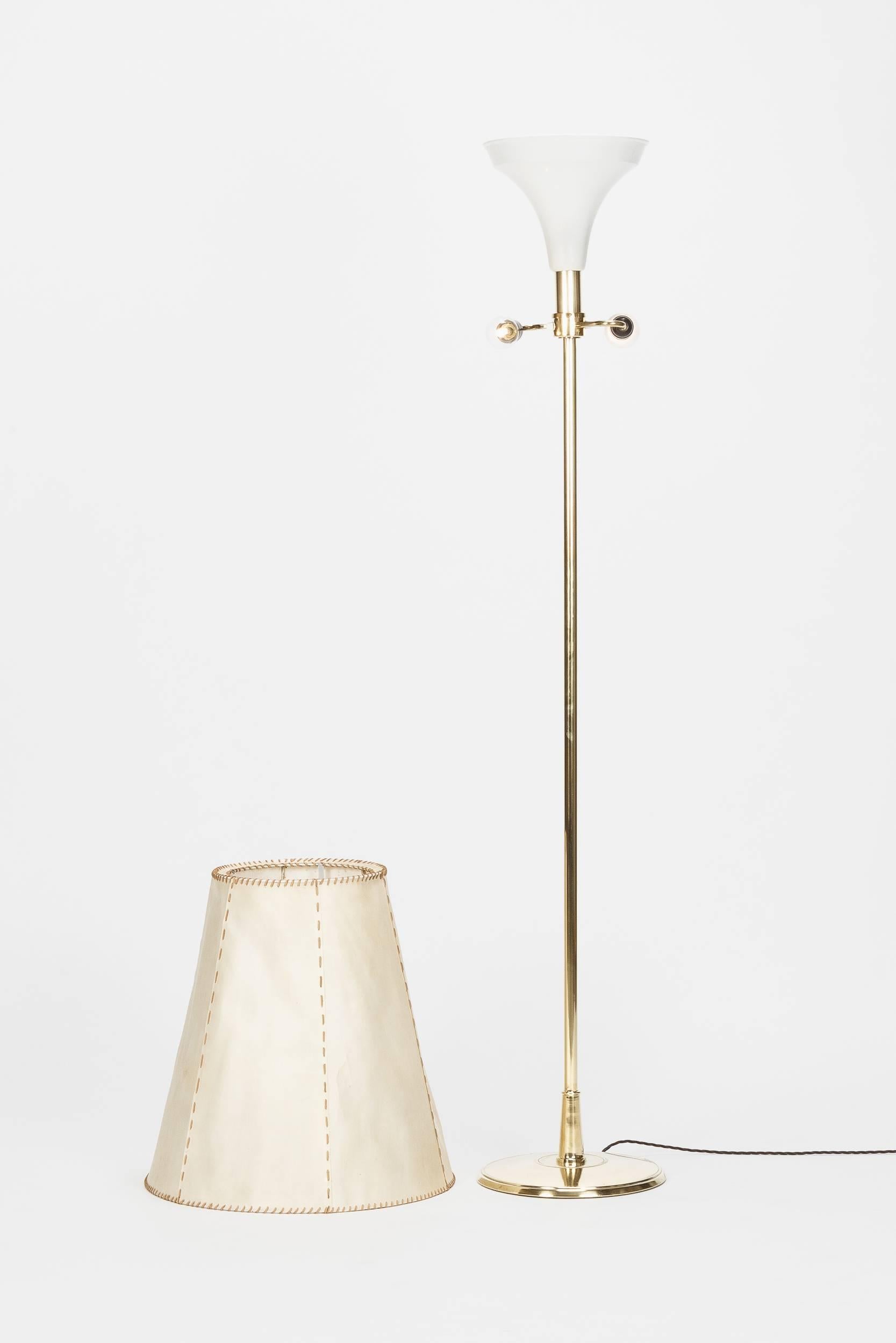 Swiss Floor Lampe Eberth Zürich Model 454 Hide Brass, 1940s In Good Condition In Basel, CH