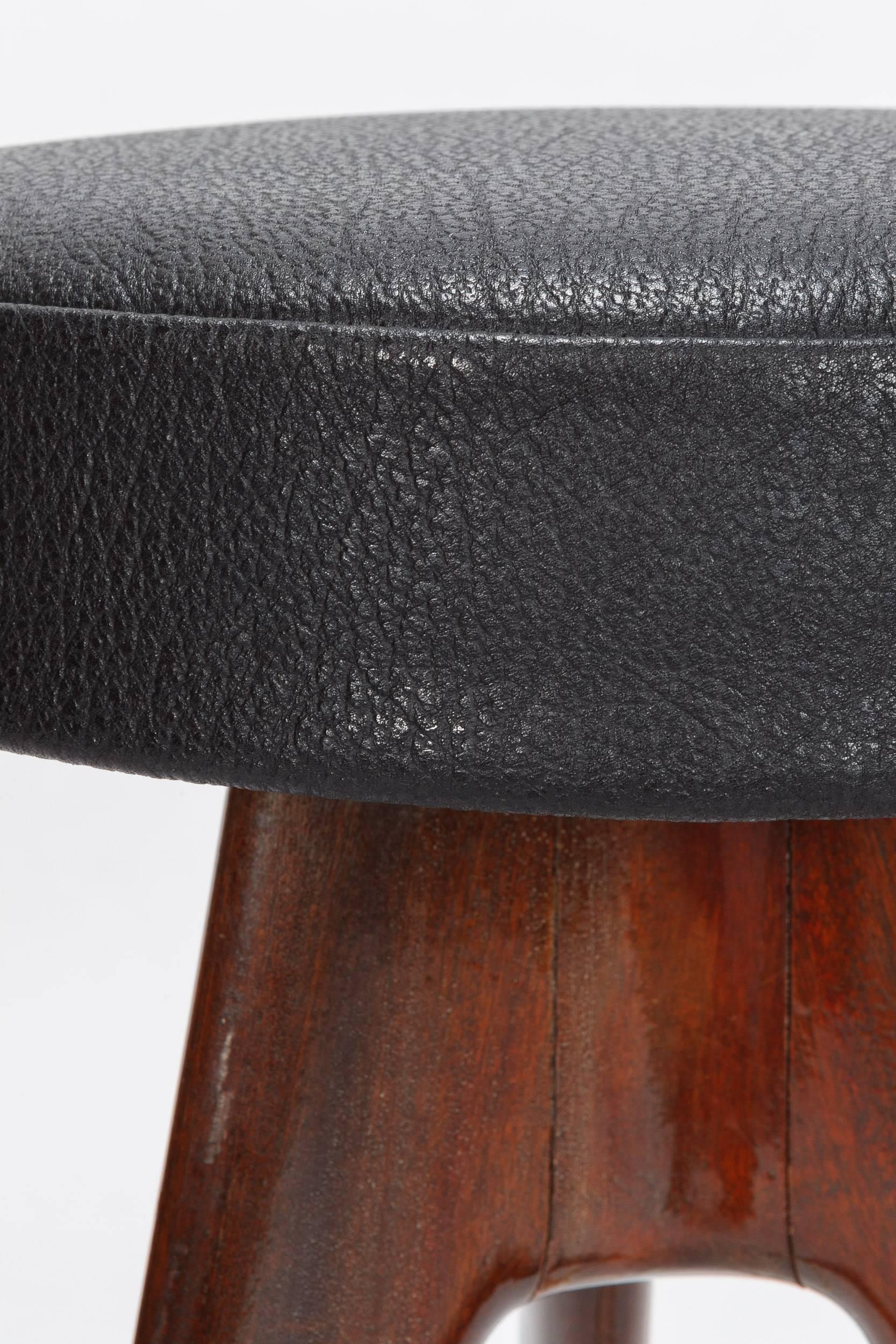 Pair of Mahogany Bar Stool Attributed Ico Parisi, 1950s In Excellent Condition In Basel, CH