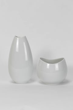 Two Raymond Loewy Vases Exquisit Thomas Porzellan, 1957
