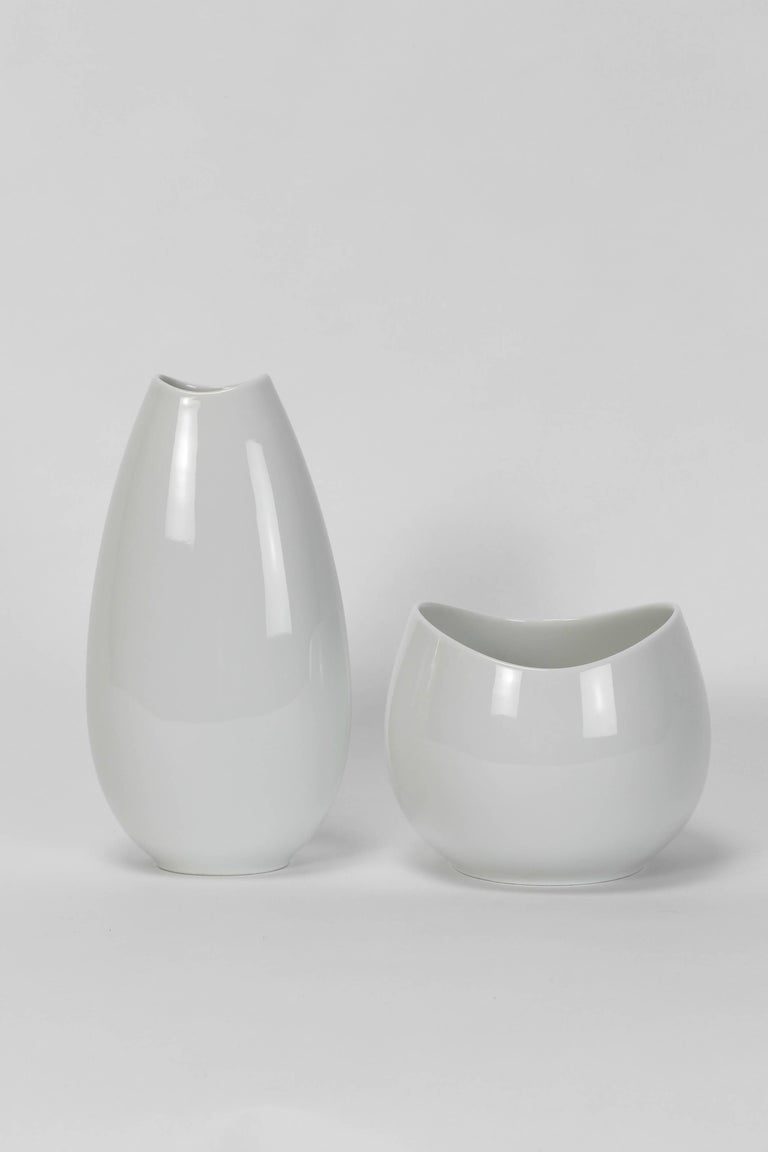 Two Raymond Loewy Vases Exquisit Thomas Porzellan 1957 At 1stdibs