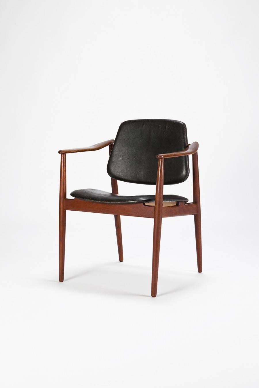 Mid-Century Modern Arne Vodder Chair Bovirke 50's For Sale