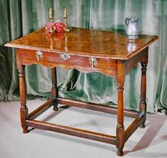 Early 18th Century Pollard/Burr Oak Side Table