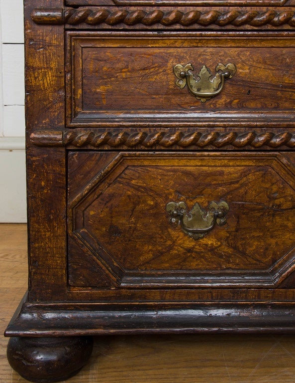 Early 18th Century Chest of Drawers In Good Condition In London, GB