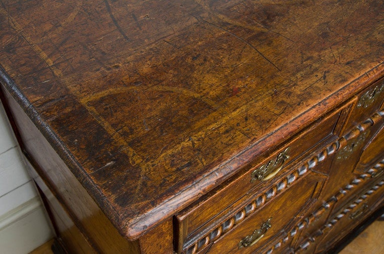 Early 18th Century Chest of Drawers 2