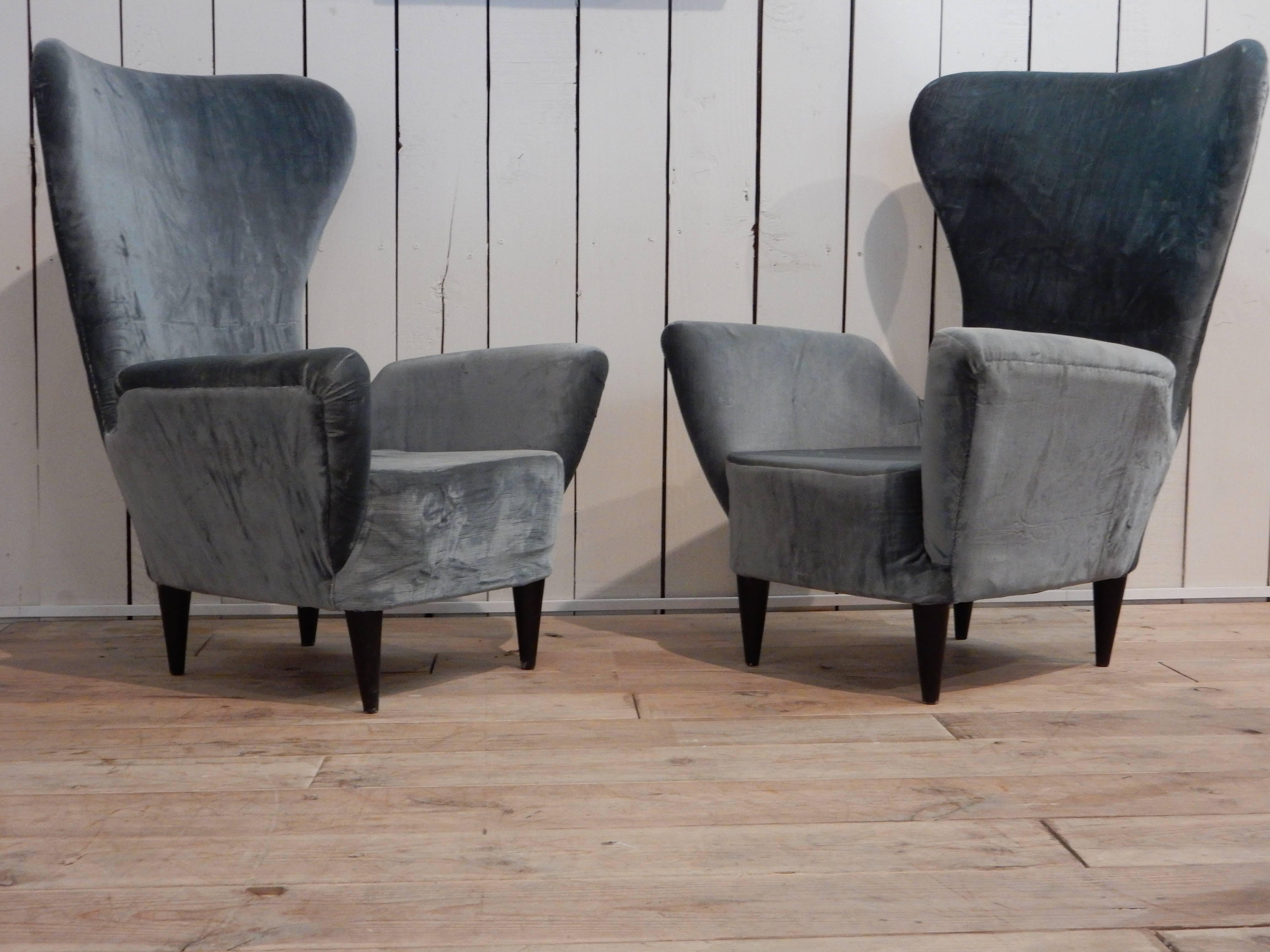 Italian Pair of 1960s Armchairs in the Style of Paolo Buffa