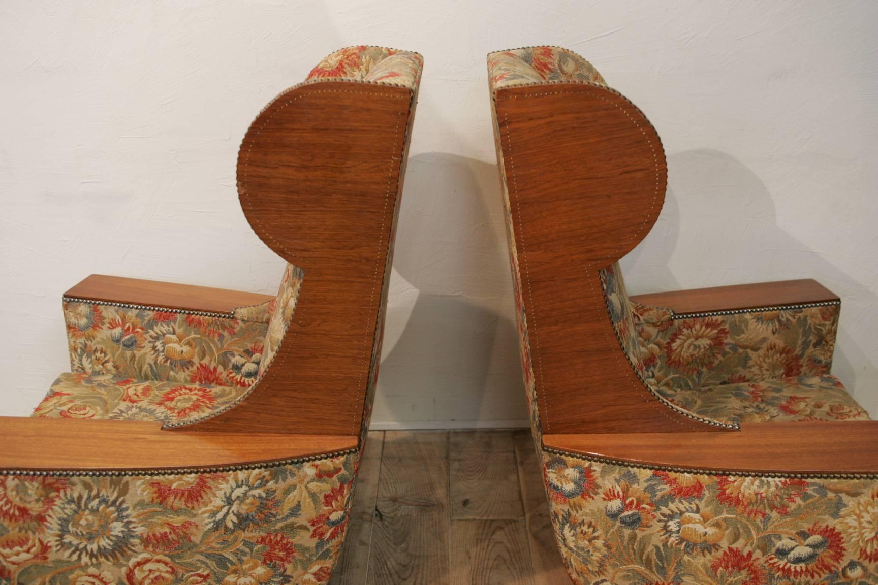 An early pair of large and important armchairs created by André Sornay with his famous technique of veneer oak nailed (nails are also decorative).
This pair come from an apartment decorated by André Sornay himself in 1935 (picture in situ:André
