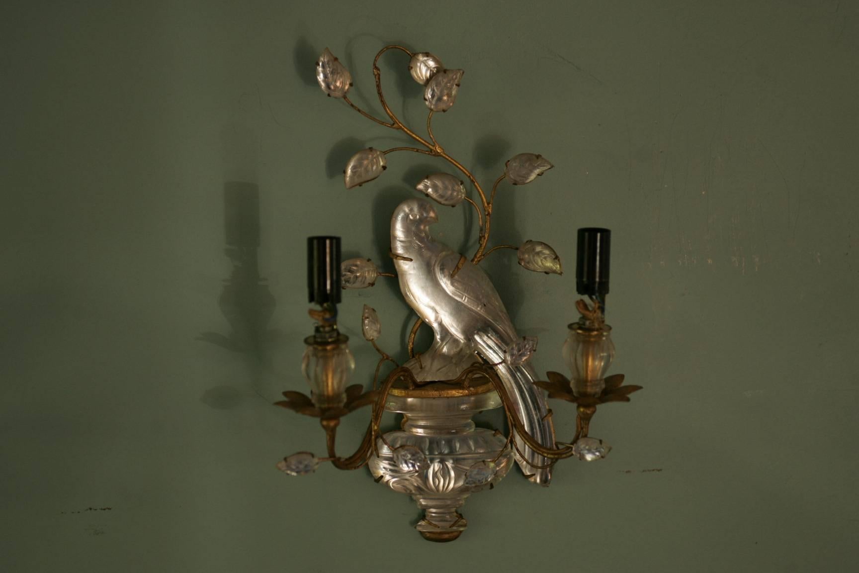 A famous pair of sconces model parrot made of crystal and gilded metal in good original condition, circa 1960.