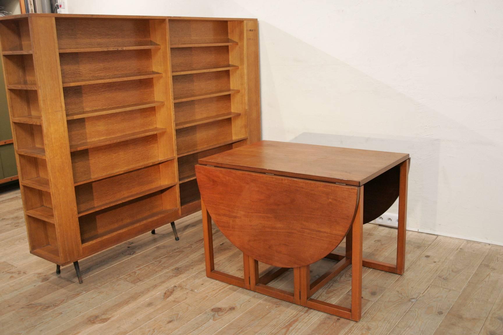 Mid-20th Century Oak Midcentury Separation Bookshelve