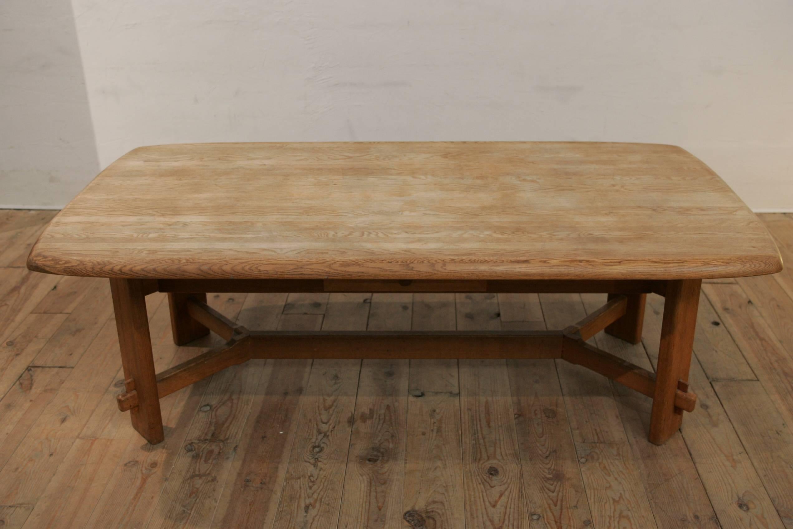 Mid-Century Modern Large Oak Dinner Table 1