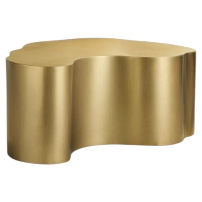 Couchtisch „Meadow“ in Antik-Messing im Angebot