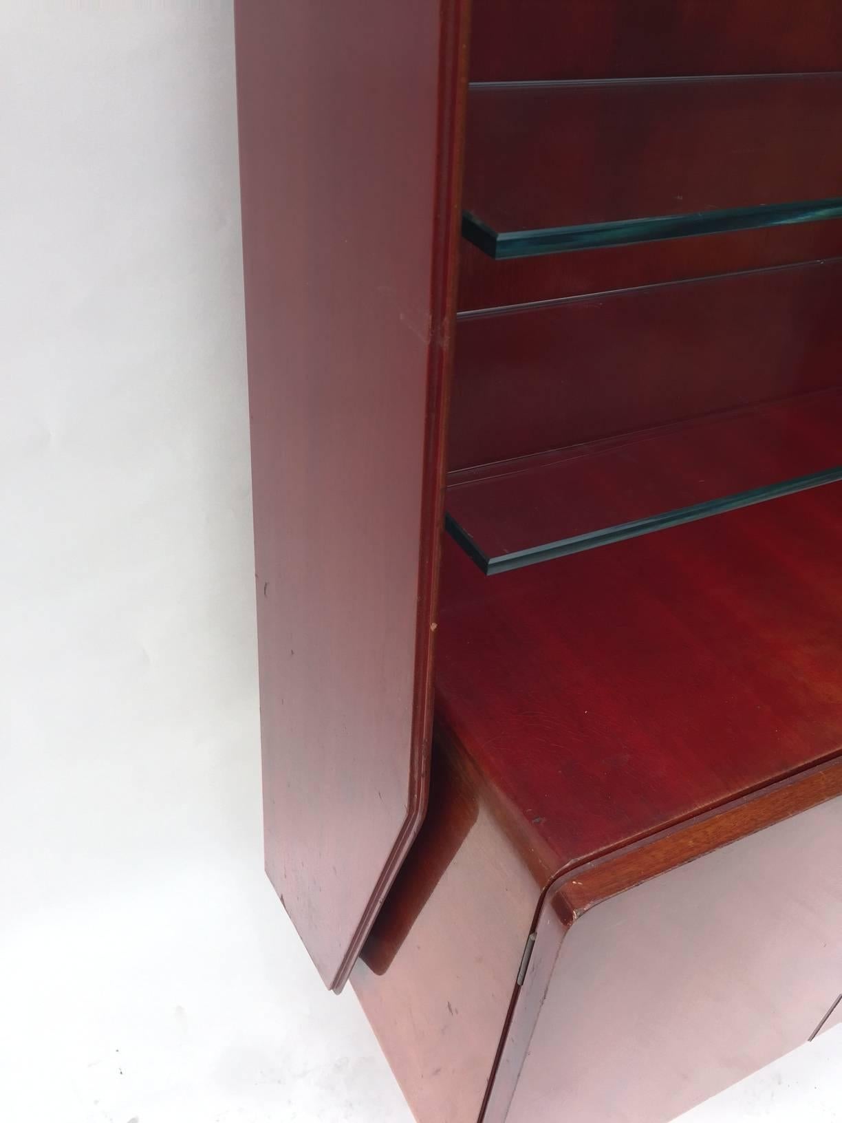 Bookcase Display Cabinet 1950s Italian by Vittorio Valabrega In Good Condition For Sale In London, GB