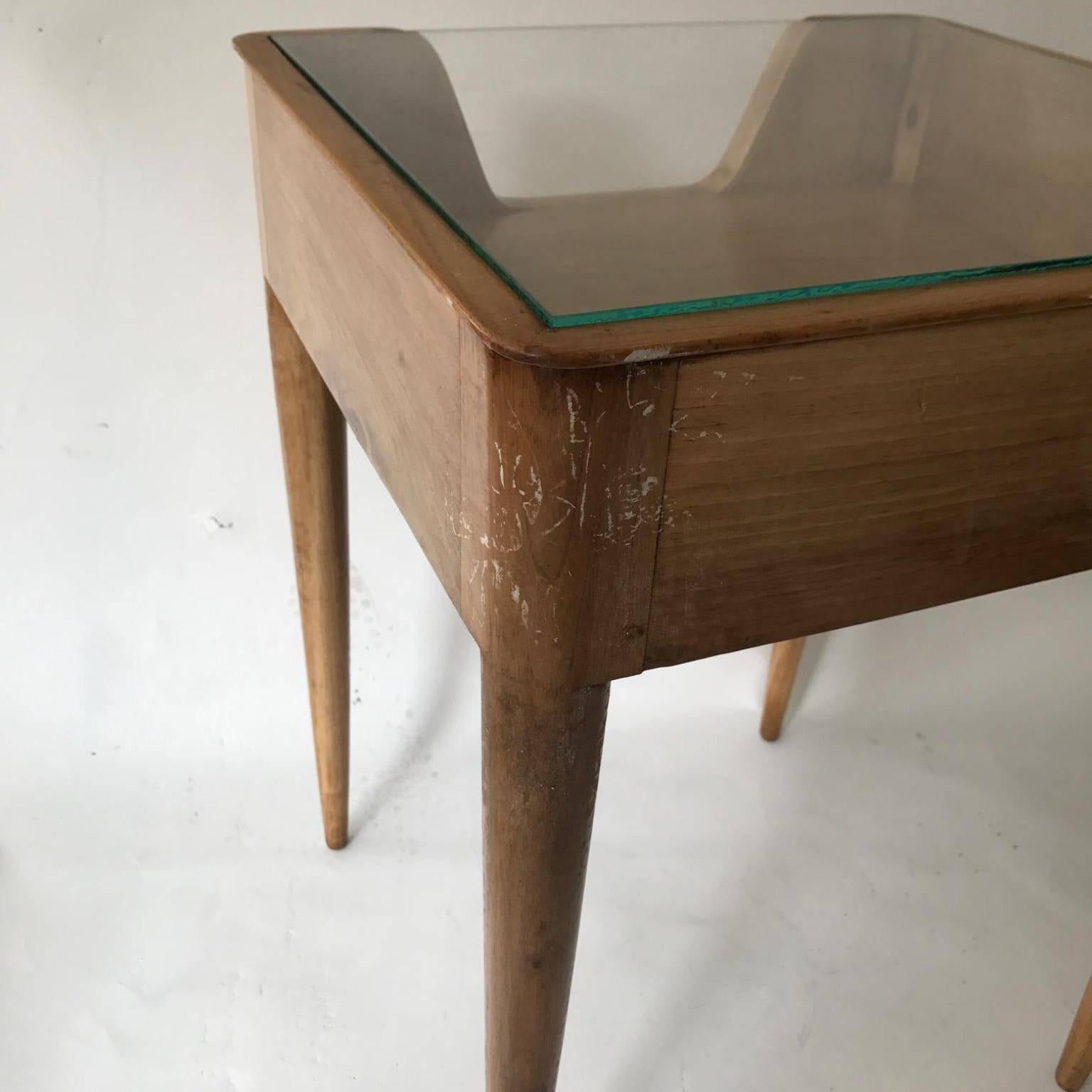 Pair of Side Tables circa 1937 Attributed to Gio Ponti, Italian, Milan For Sale 2