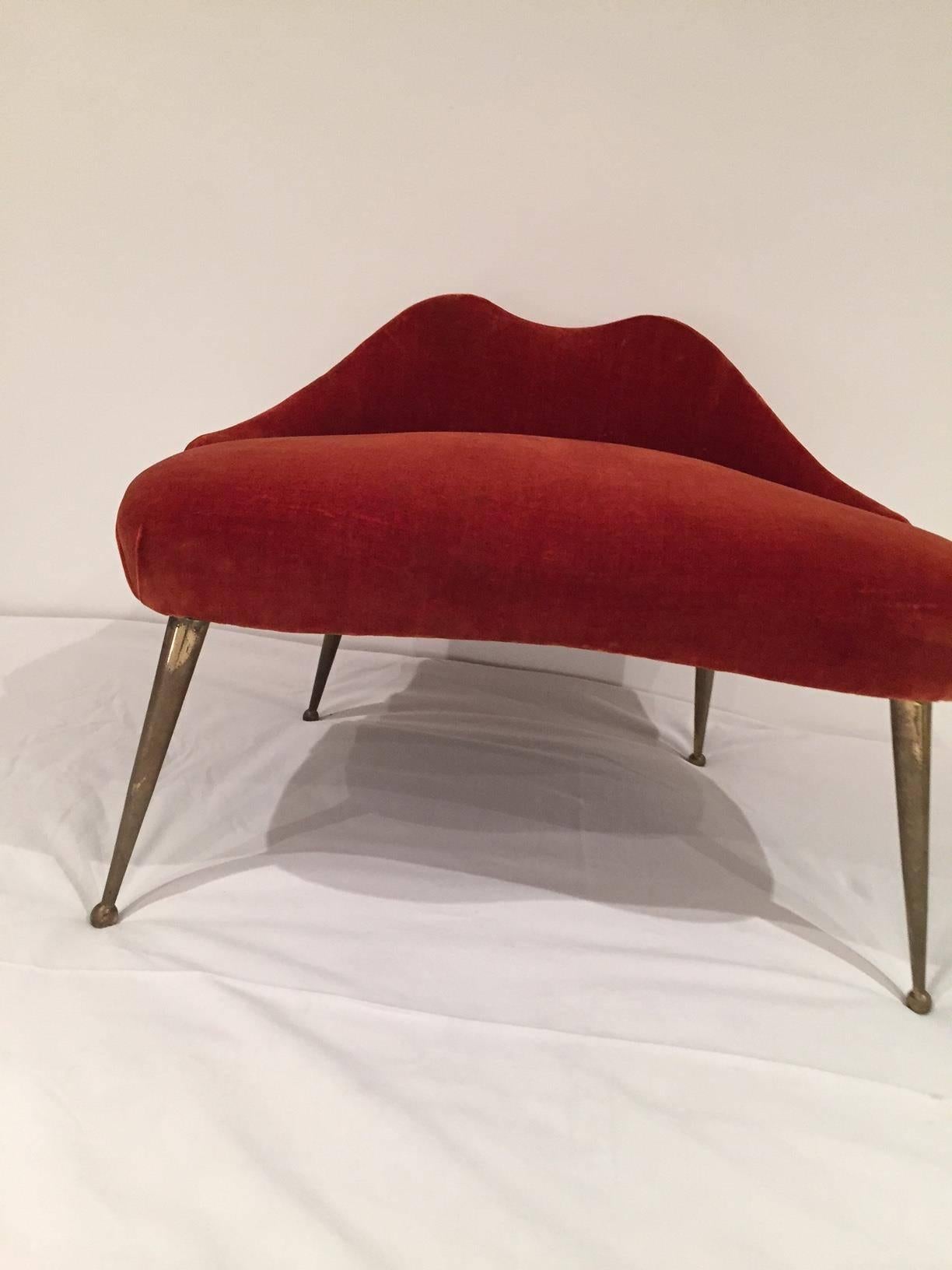 20th Century Italian 1950s Vintage Stool in the Shape of the Lips