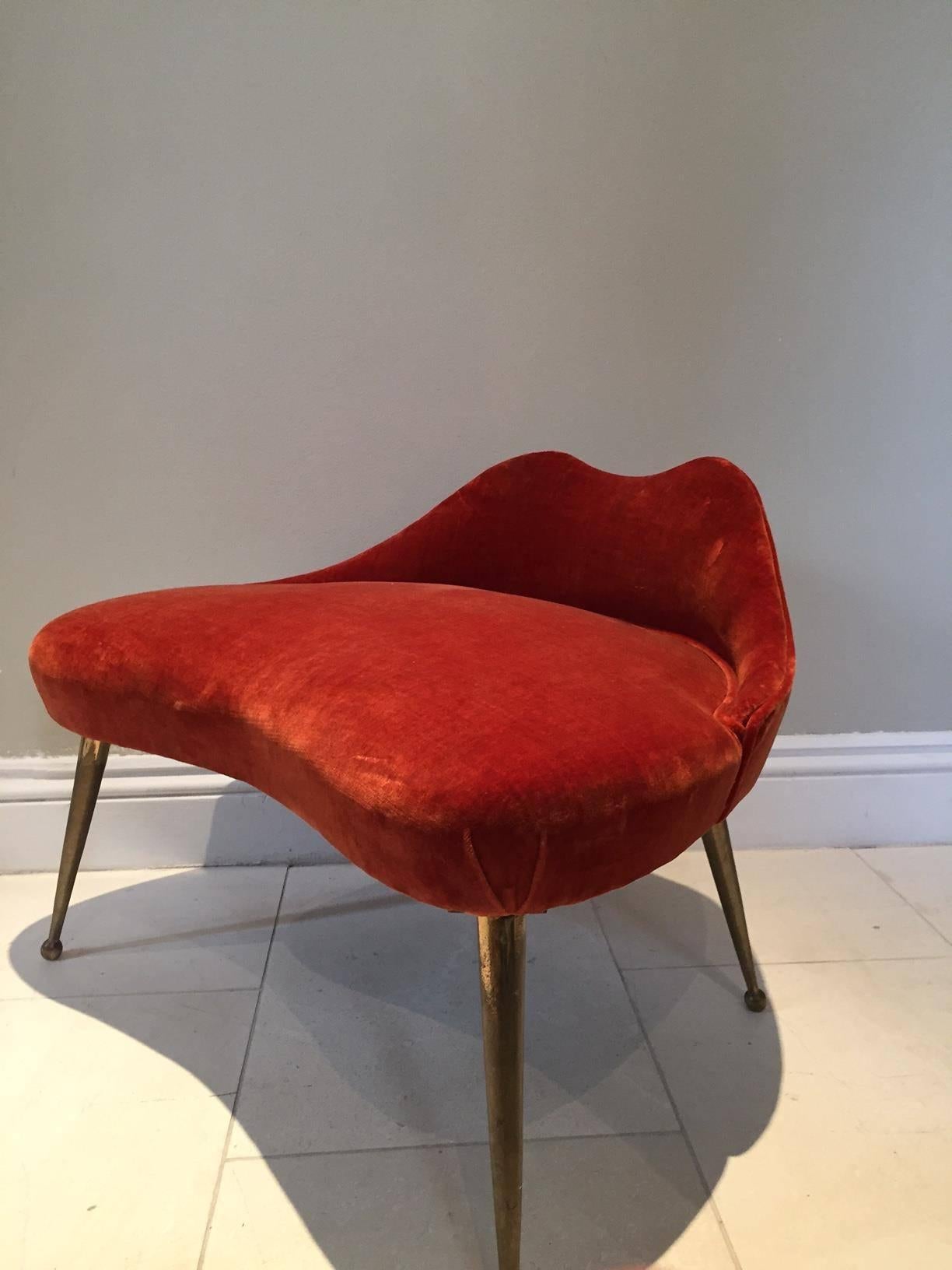 Italian 1950s Vintage Stool in the Shape of the Lips 3