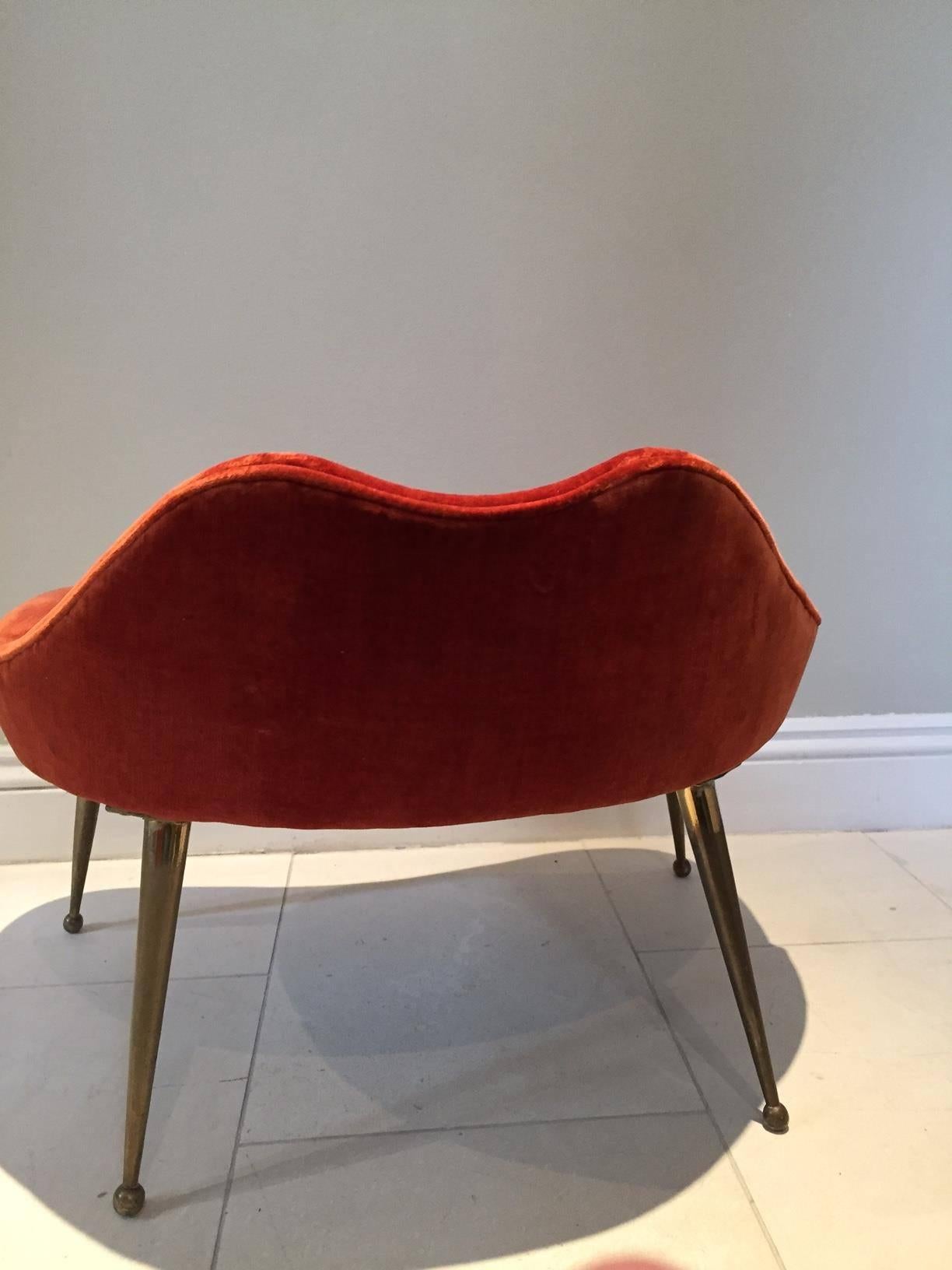 Italian 1950s Vintage Stool in the Shape of the Lips 4
