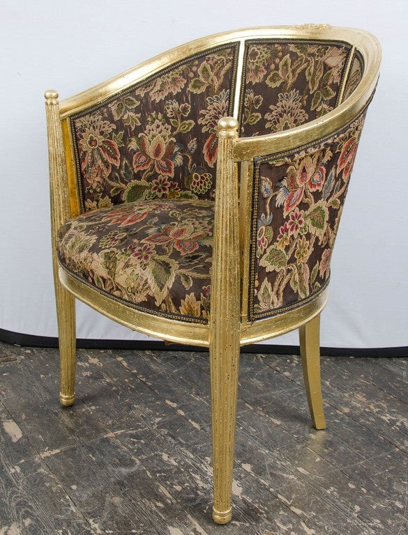 20th Century Italian 20's three piece suite with gilt wooden frame For Sale