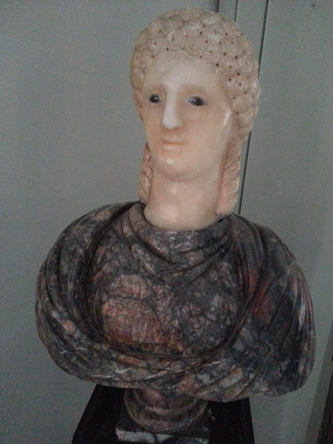 Italian Bust of a Woman on a Roman Antique Column in Egyptian Granit For Sale