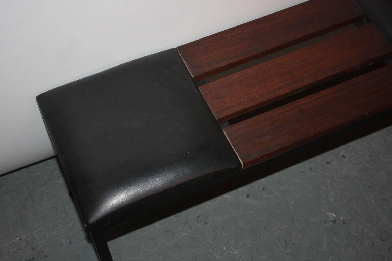 1950s Italian Bench in Metal, Leather and Wood For Sale 3