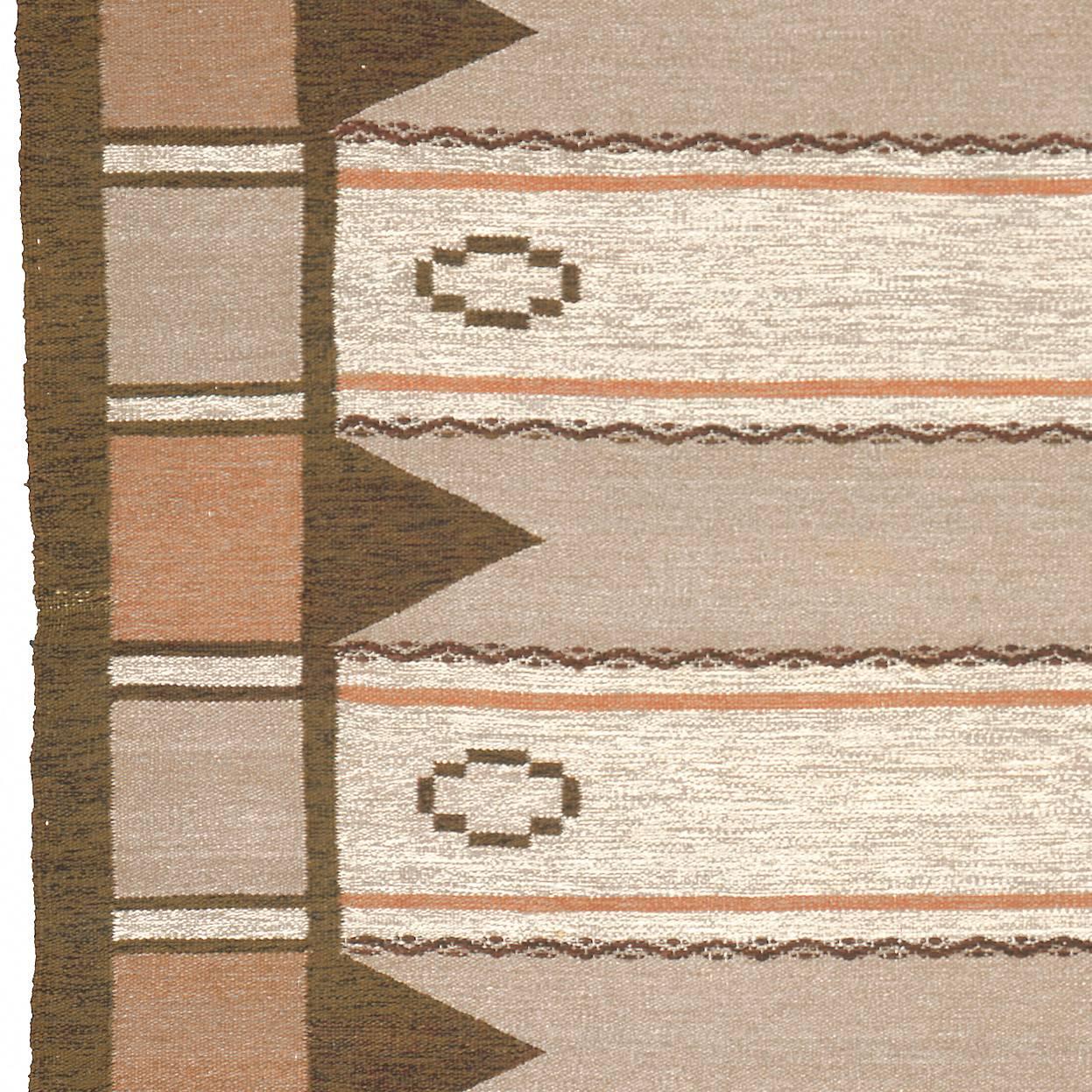 Scandinavian Modern Early 20th Century Swedish Flat-Weave Carpet For Sale