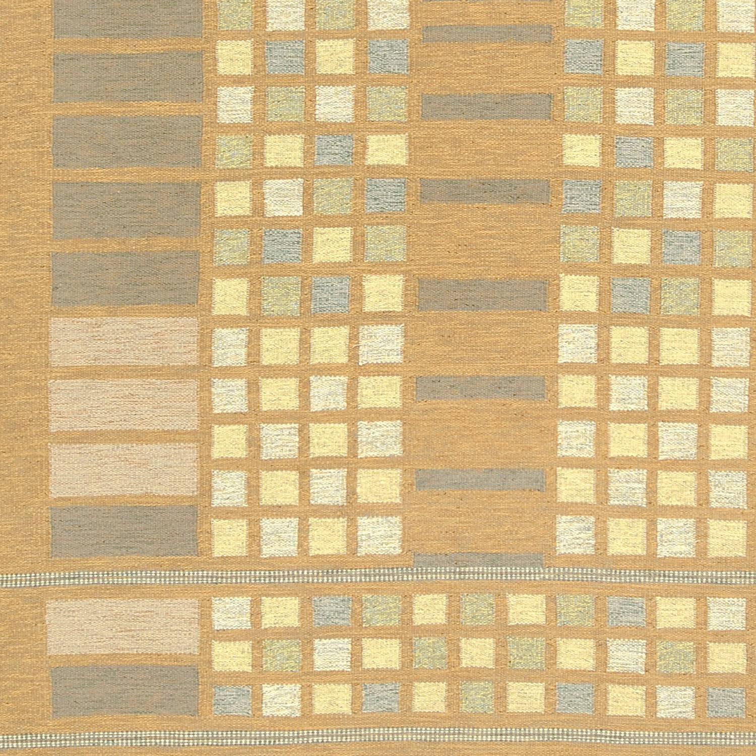 Mid-20th Century Swedish Flat-Weave Carpet In Excellent Condition For Sale In New York, NY