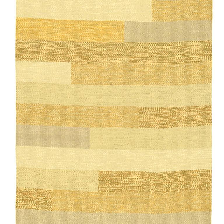Hand-Woven Mid-20th Century Swedish Flat-Weave Carpet For Sale