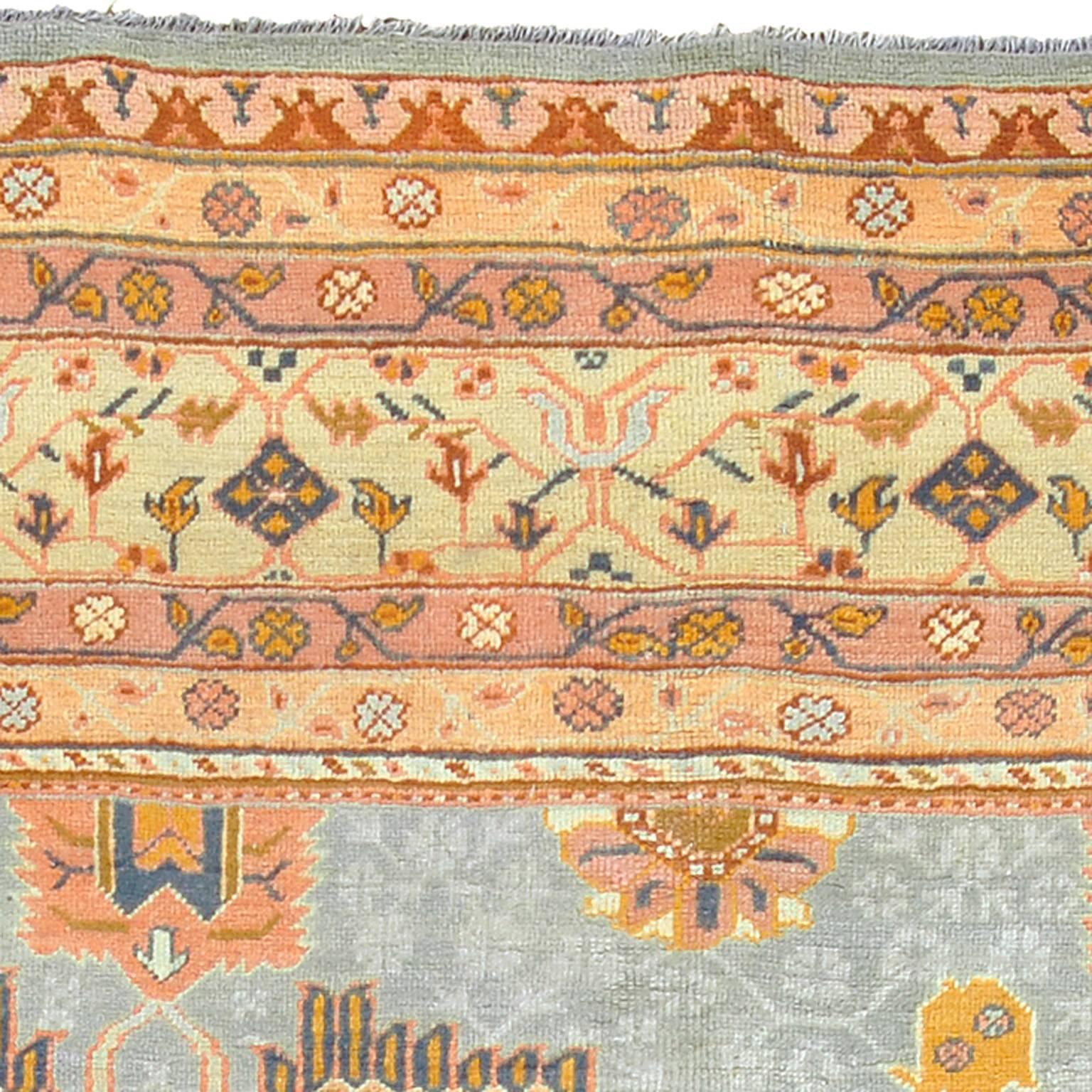 Late 19th Century Oushak Carpet For Sale 1