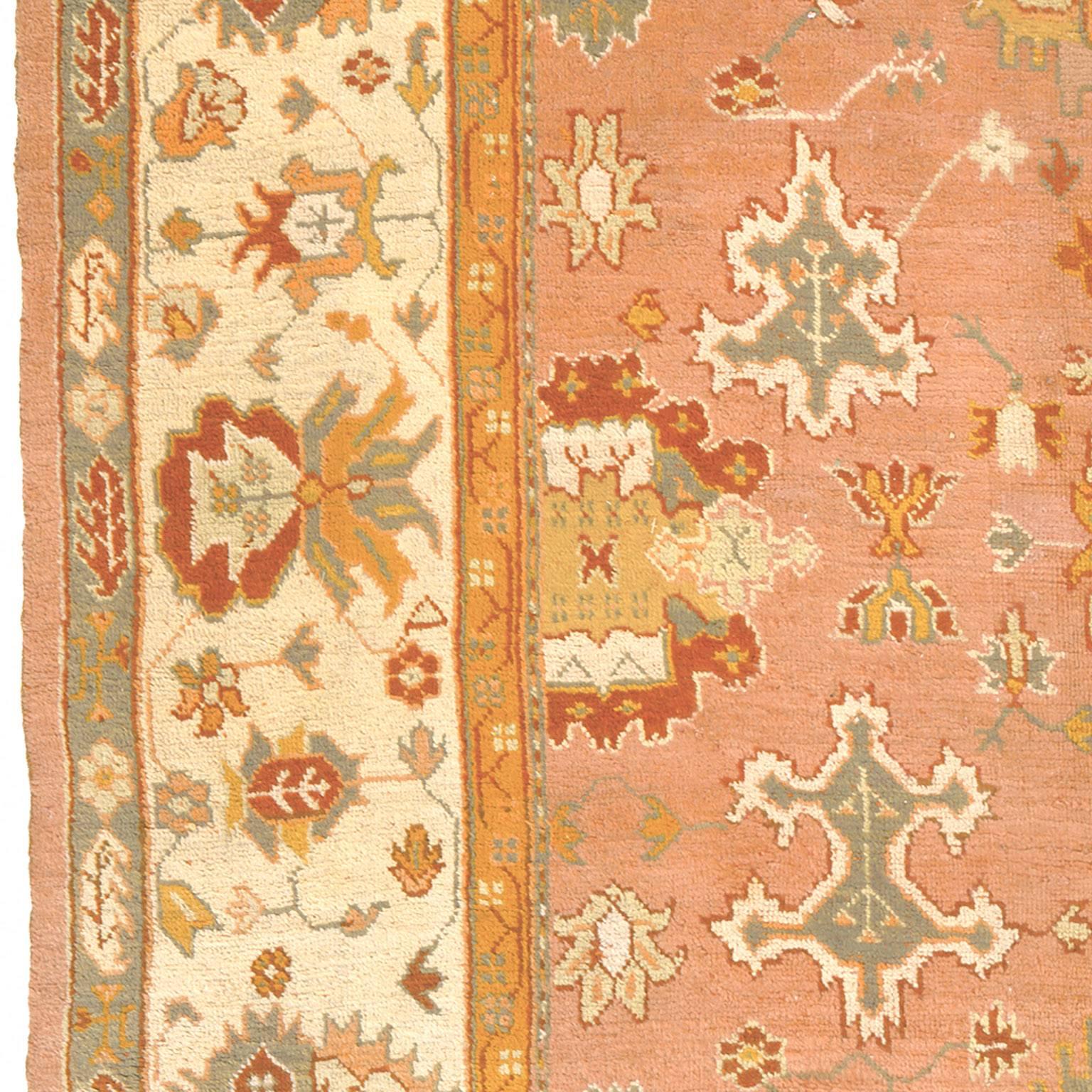 Late 19th Century Turkish Oushak Rug In Good Condition For Sale In New York, NY