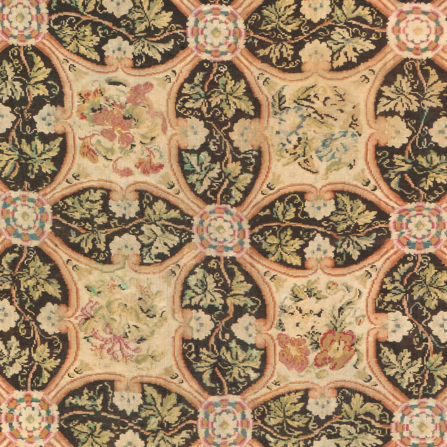 Late 19th Century Bessarabian Carpet For Sale 1