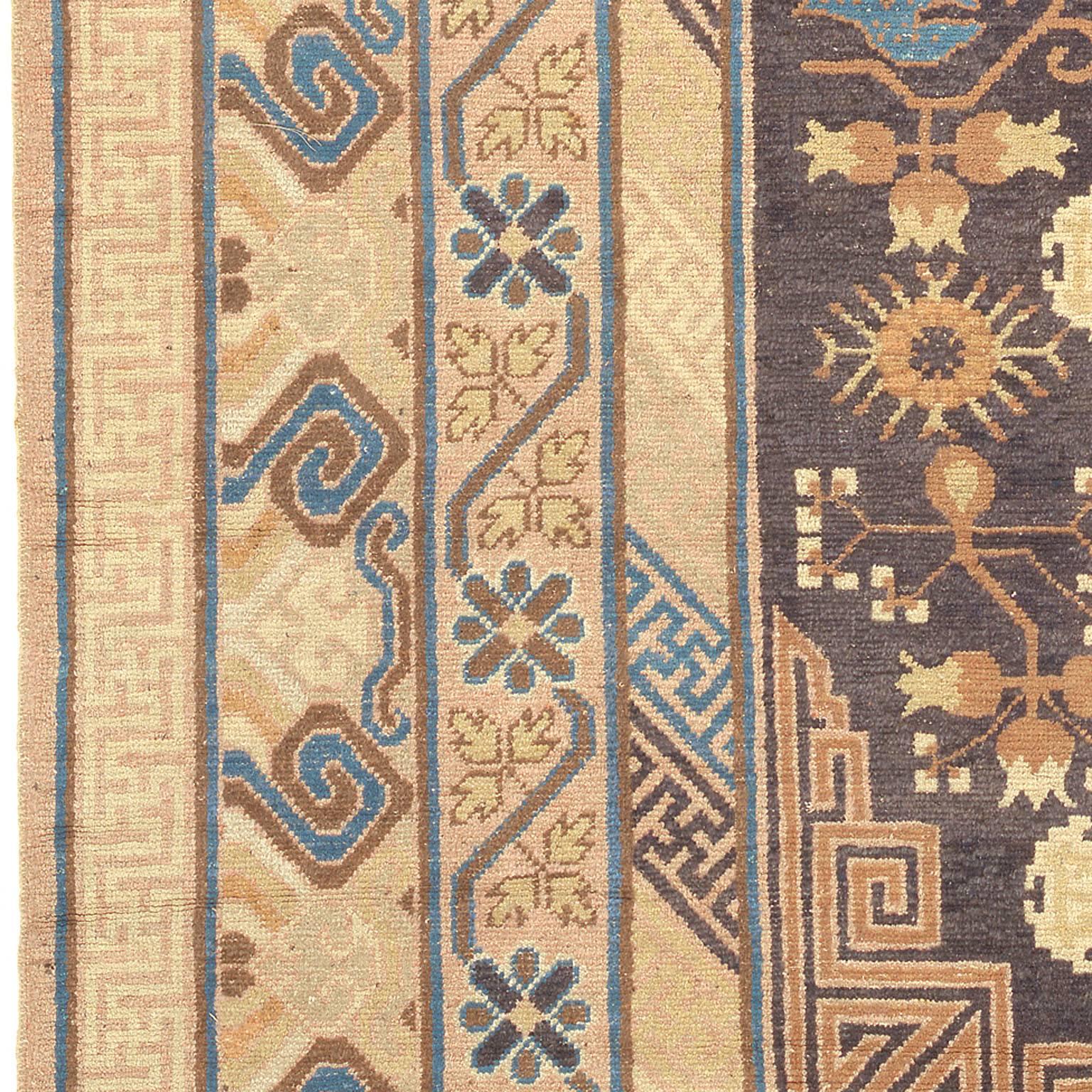Early 20th Century Khotan Carpet For Sale 1