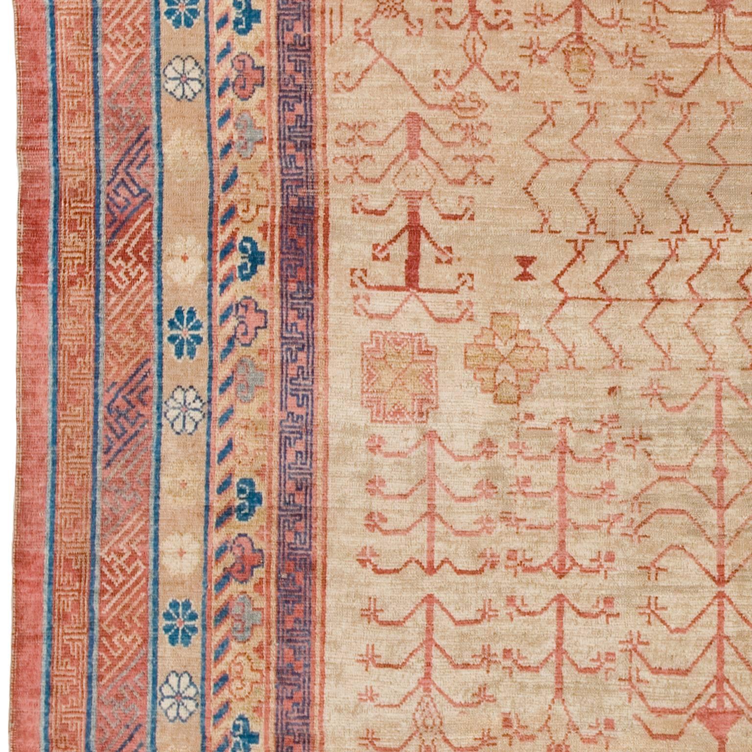Alfombra china Khotan de finales del siglo XIX Chino en venta
