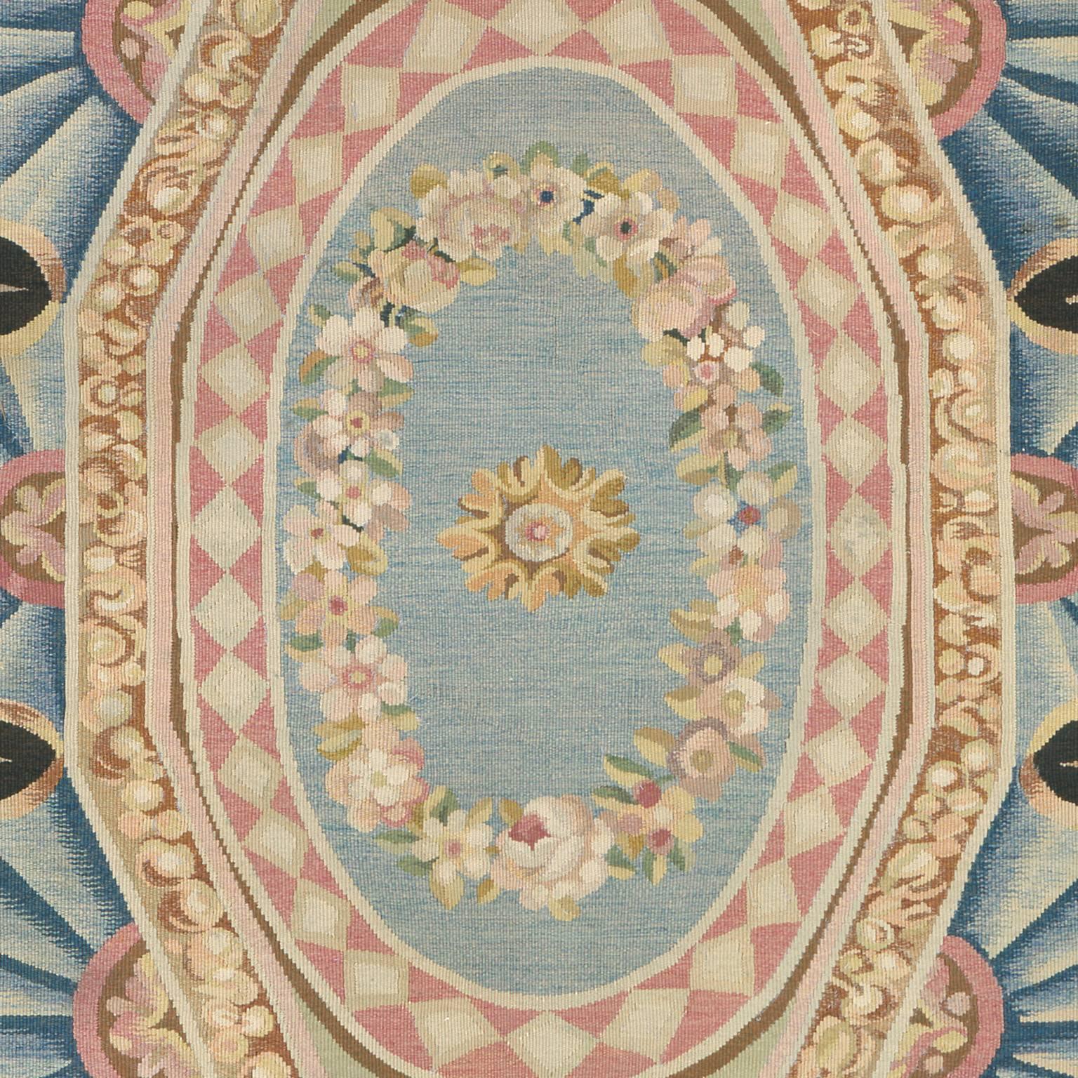 Wool Early 20th Century Aubusson Carpet For Sale