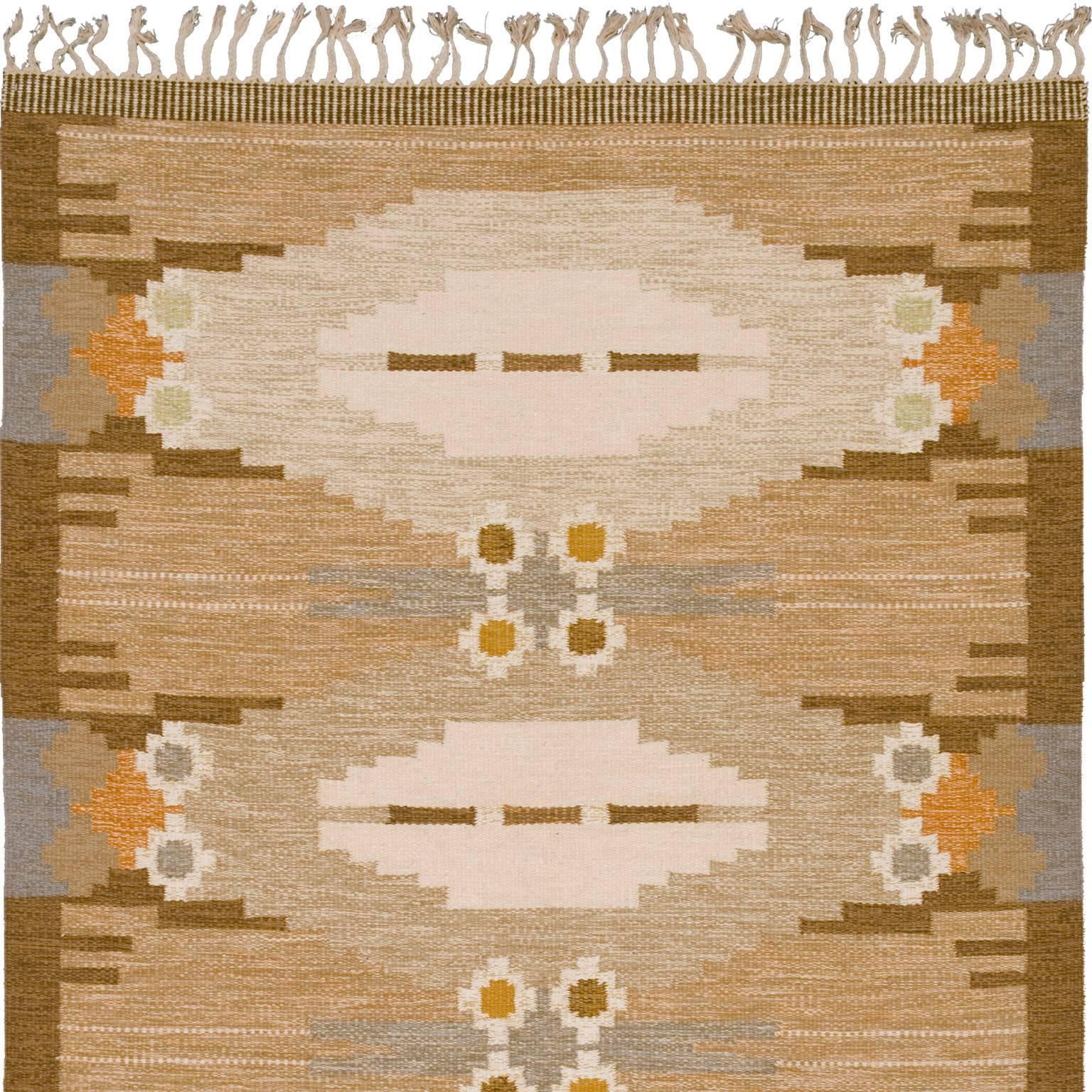 Mid-20th Century Swedish Flat-Weave Carpet For Sale 1